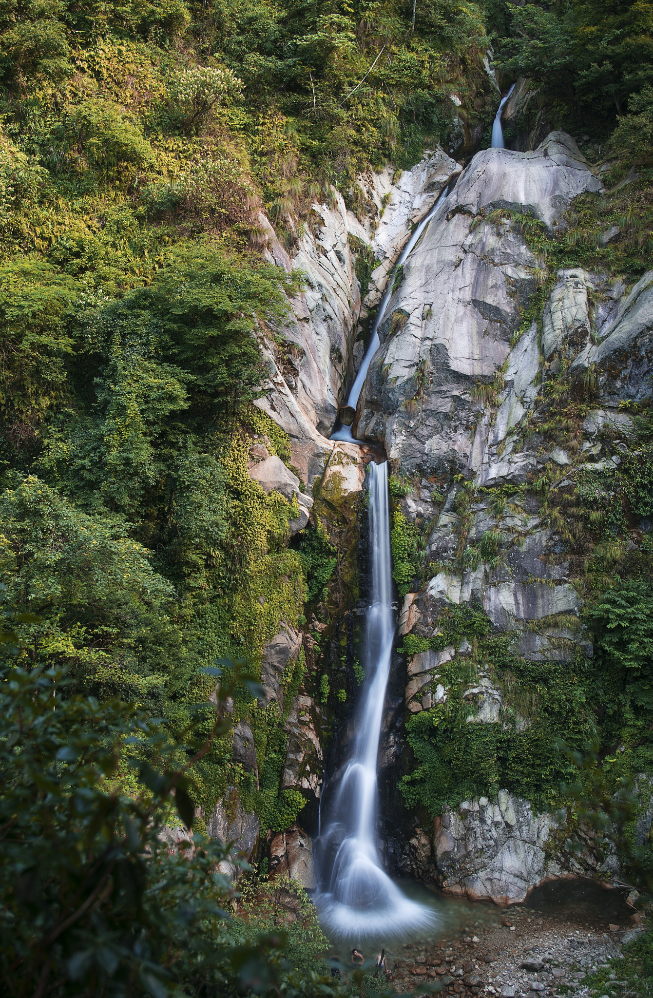 smc PENTAX-DA L 18-55mm F3.5-5.6 sample photo. 瀑布.jpg photography
