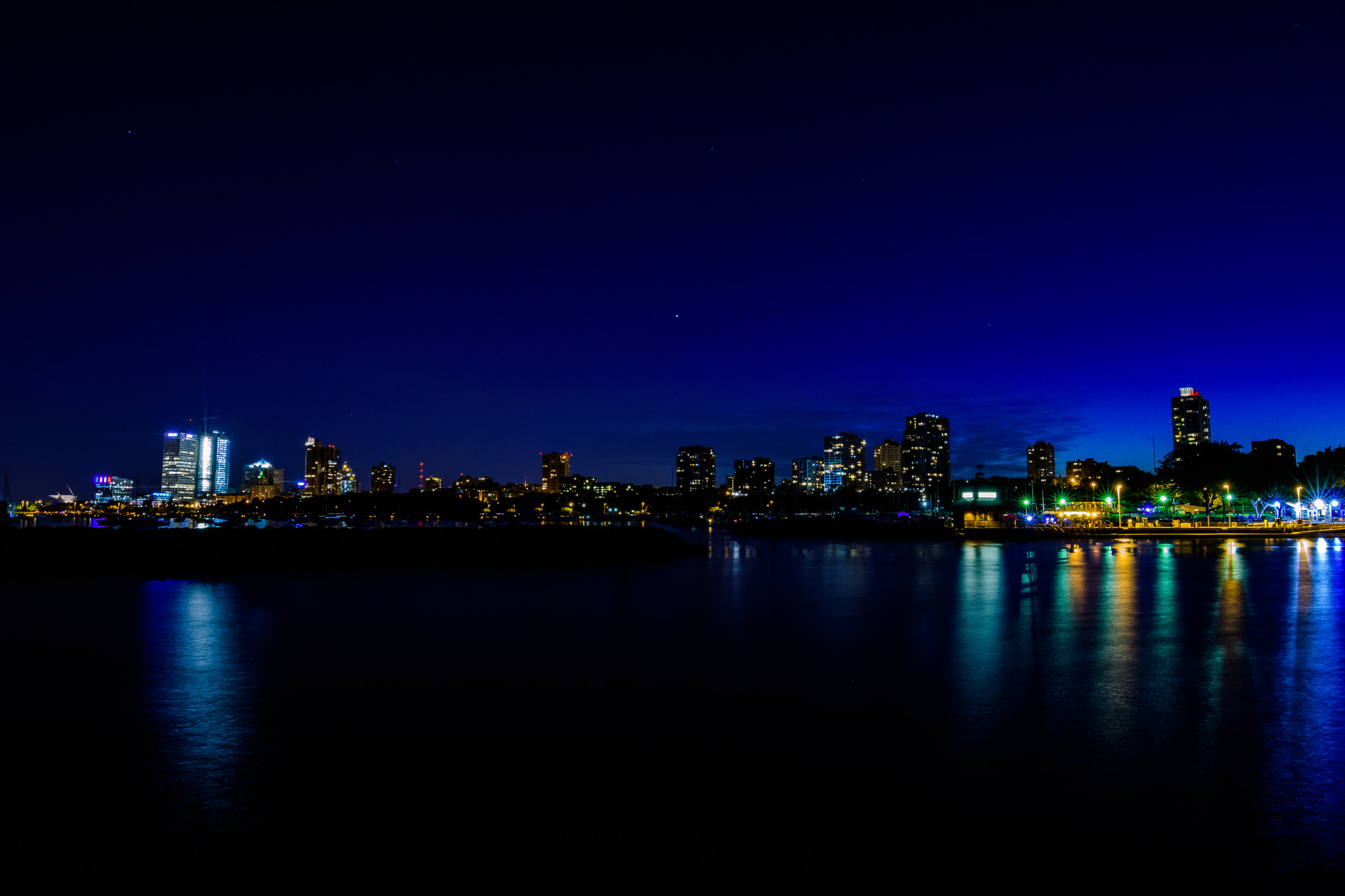 Nikon D500 sample photo. Milwaukee night photography
