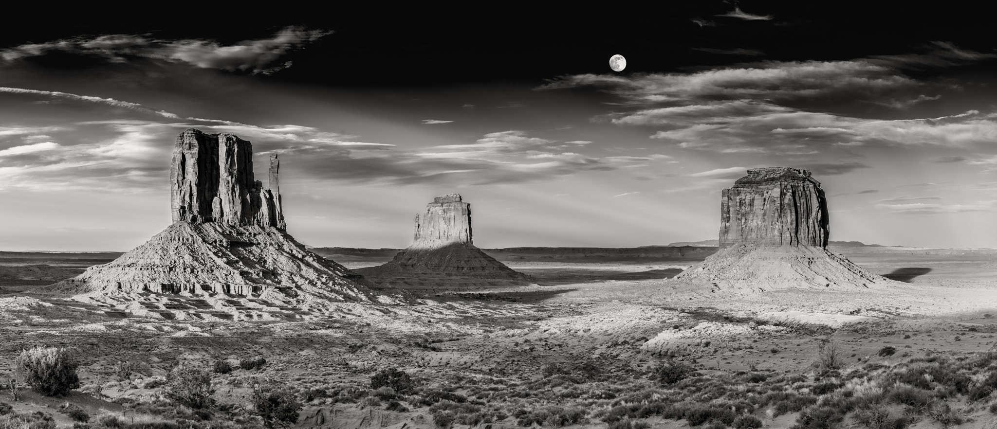 Sony a7R + Sony 70-400mm F4-5.6 G SSM sample photo. Moonrise monument valley photography