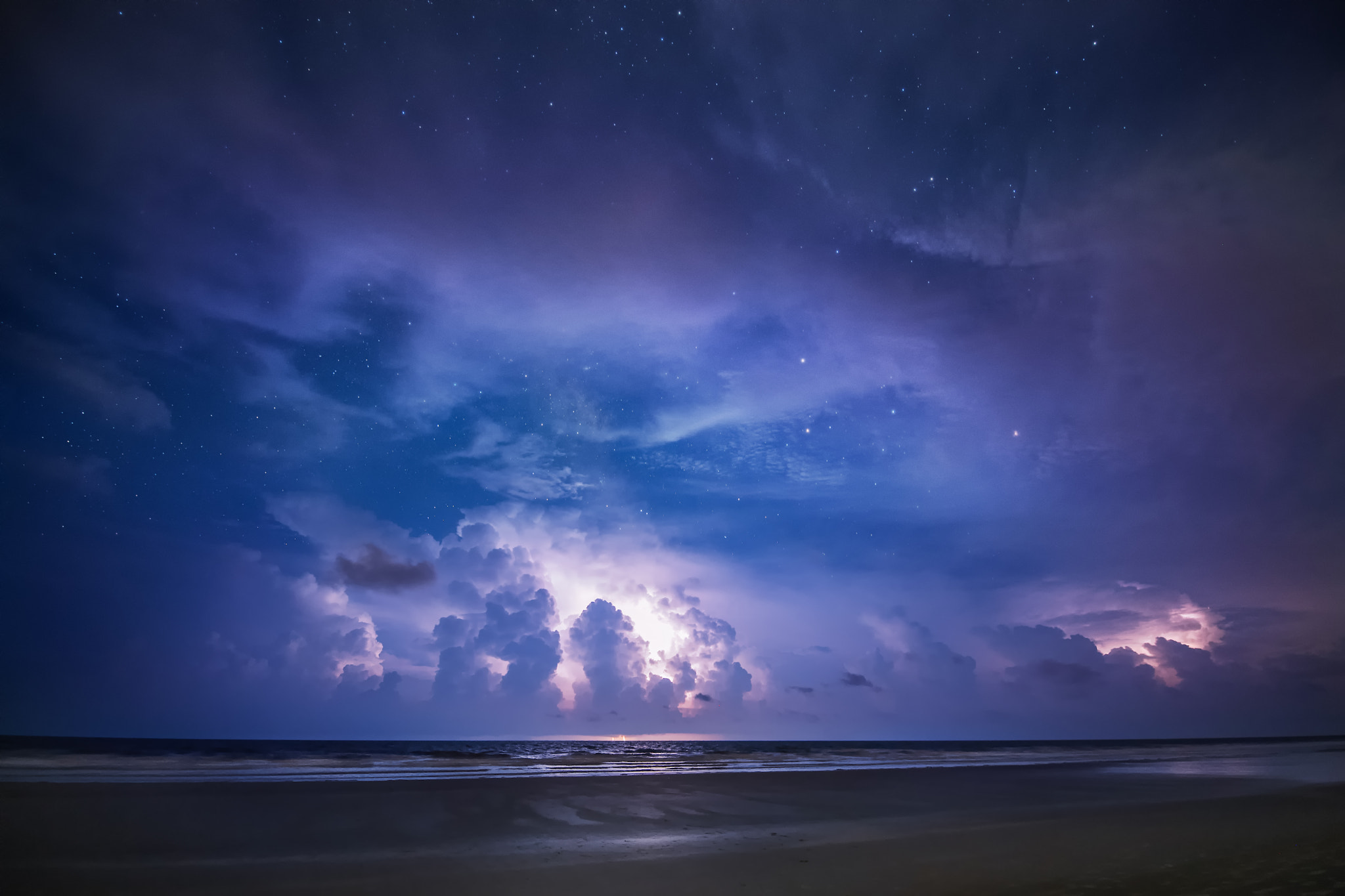 Nikon D5 sample photo. Beach thunder photography