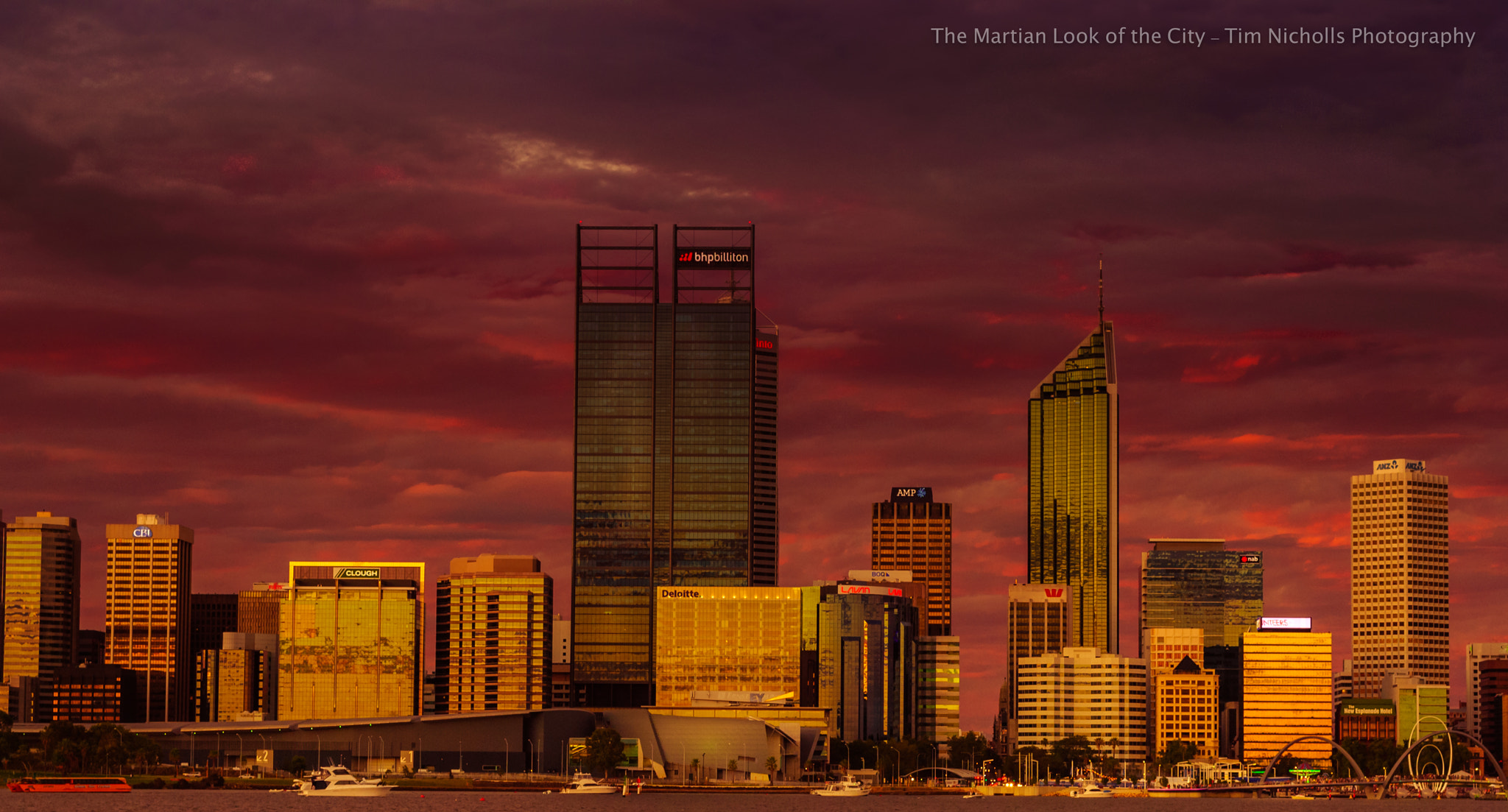 Nikon D60 + Nikon AF-S Nikkor 50mm F1.8G sample photo. The martian look of the city photography