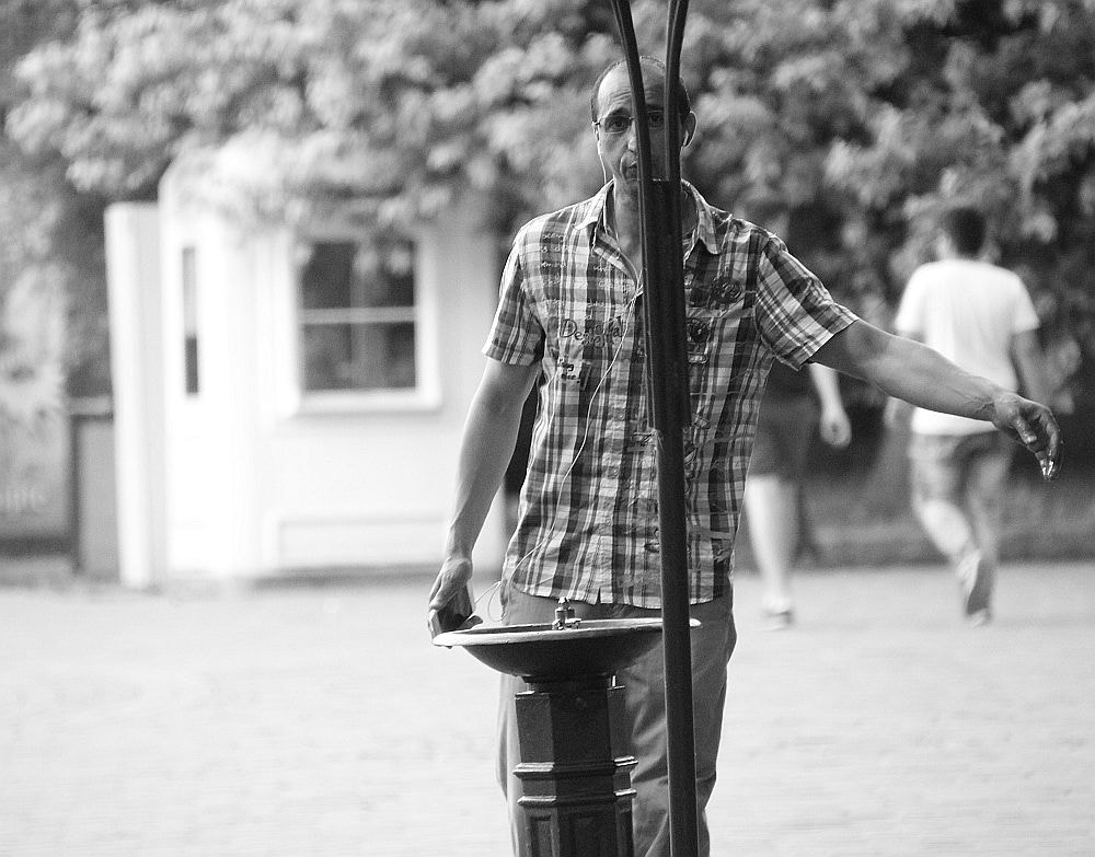 Canon EOS 650D (EOS Rebel T4i / EOS Kiss X6i) sample photo. Street quest photography