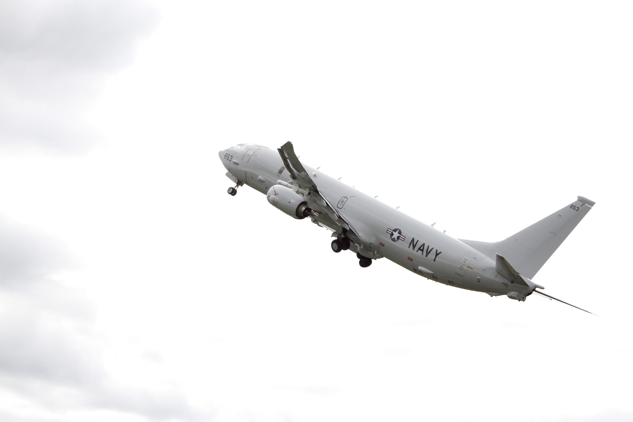 Sigma 70-300mm F4-5.6 APO DG Macro sample photo. Boeing 737 poseidon photography