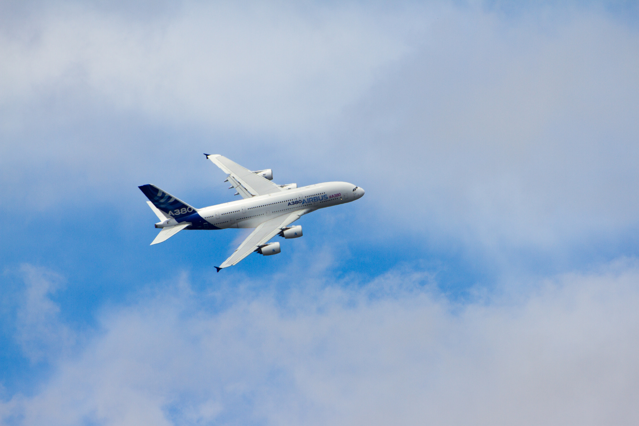 Sigma 70-300mm F4-5.6 APO DG Macro sample photo. Airbus a380 photography