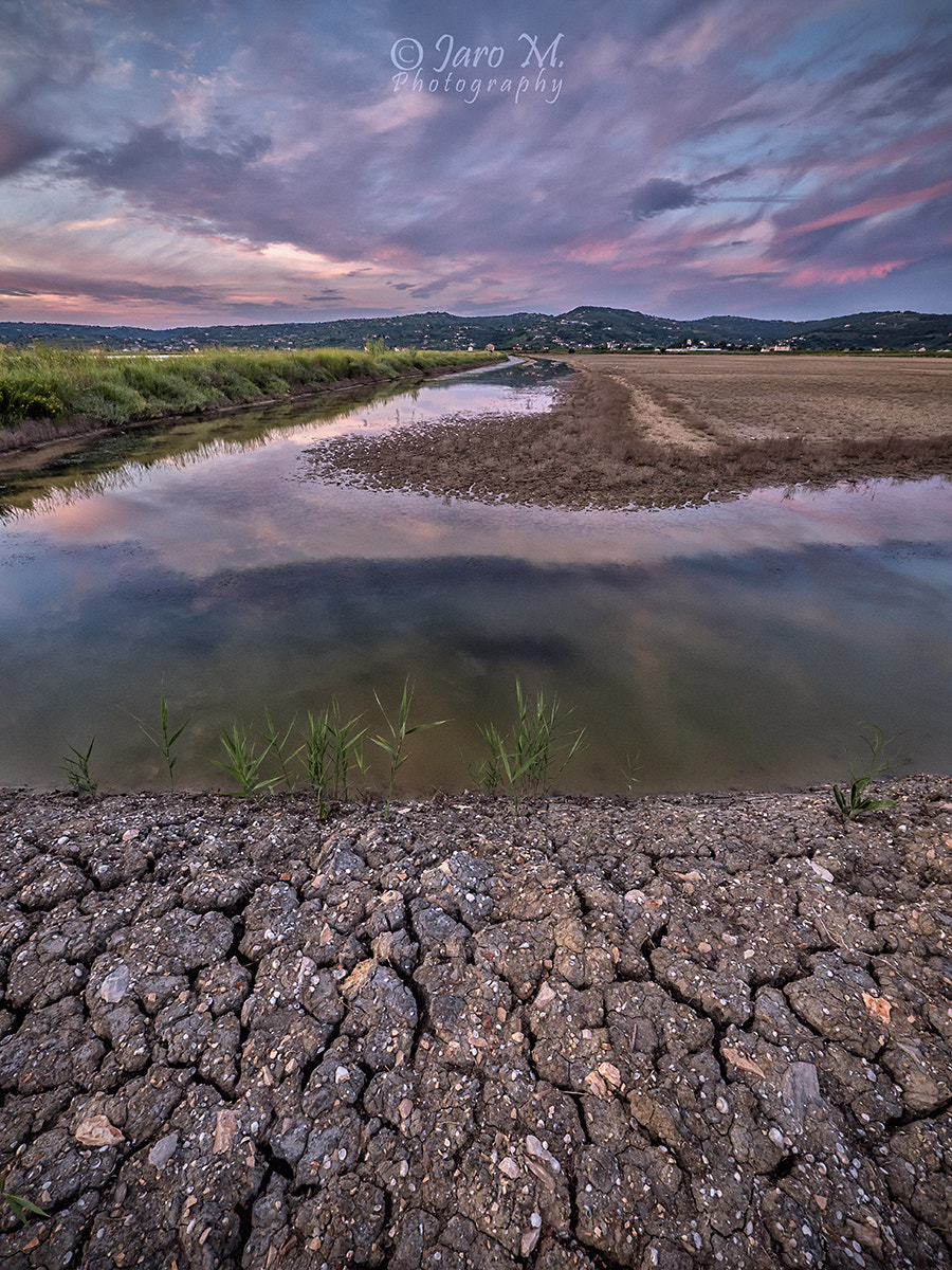 Panasonic Lumix DMC-GX8 + Panasonic Lumix G Vario 7-14mm F4 ASPH sample photo. Sunset colours photography
