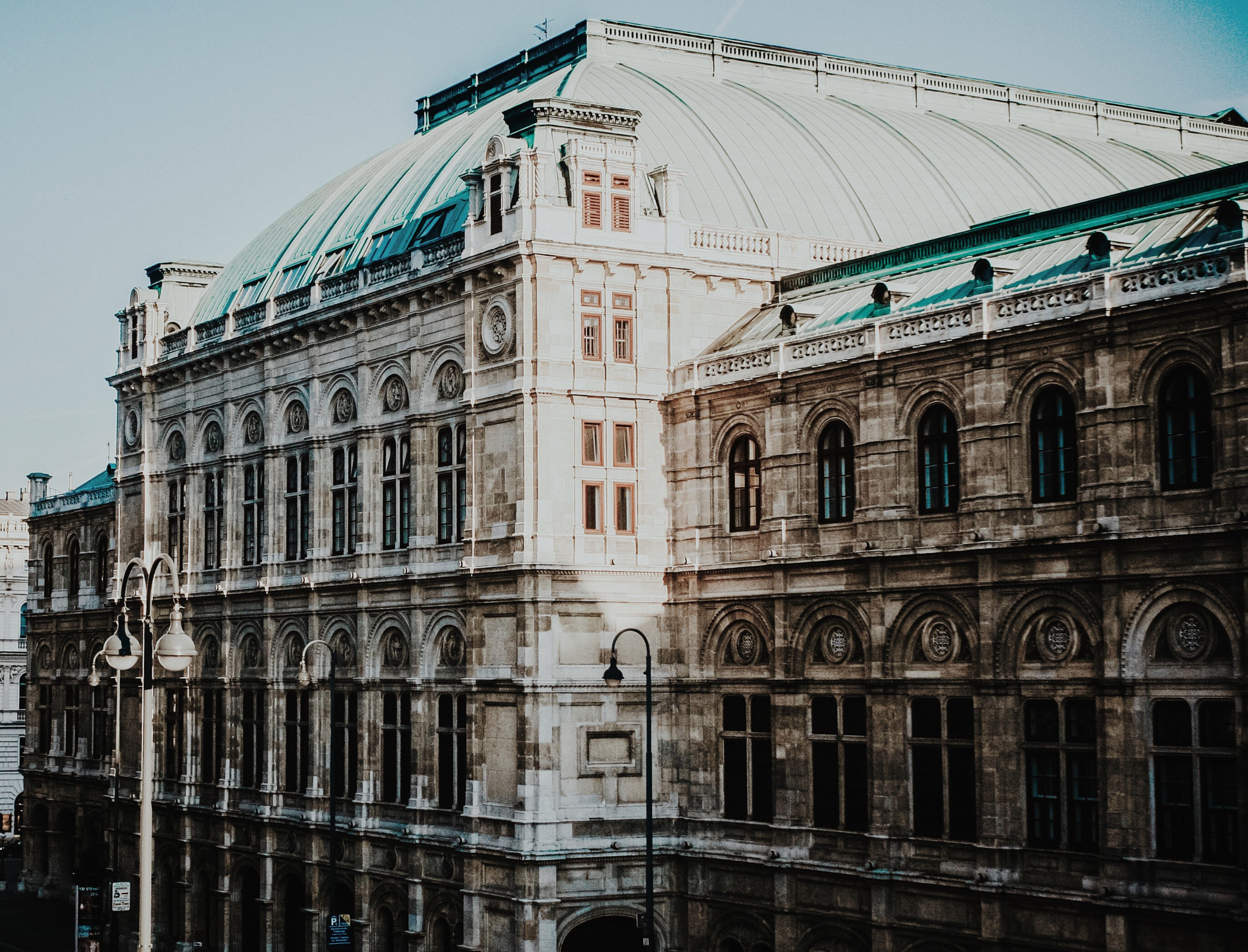 Canon EOS 40D + Canon EF 28mm F2.8 sample photo. Vienna state opera photography