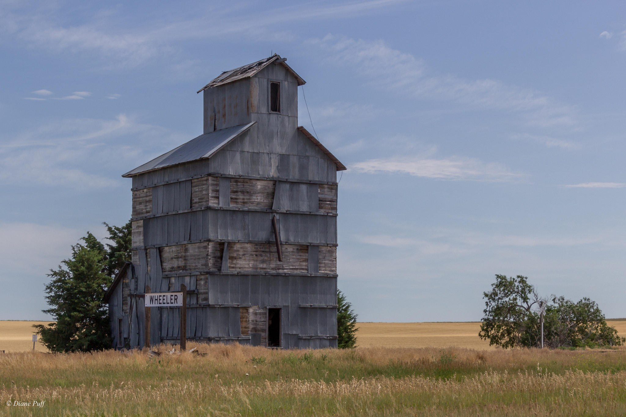 Canon EOS 1200D (EOS Rebel T5 / EOS Kiss X70 / EOS Hi) sample photo. Wheeler grain elevator photography