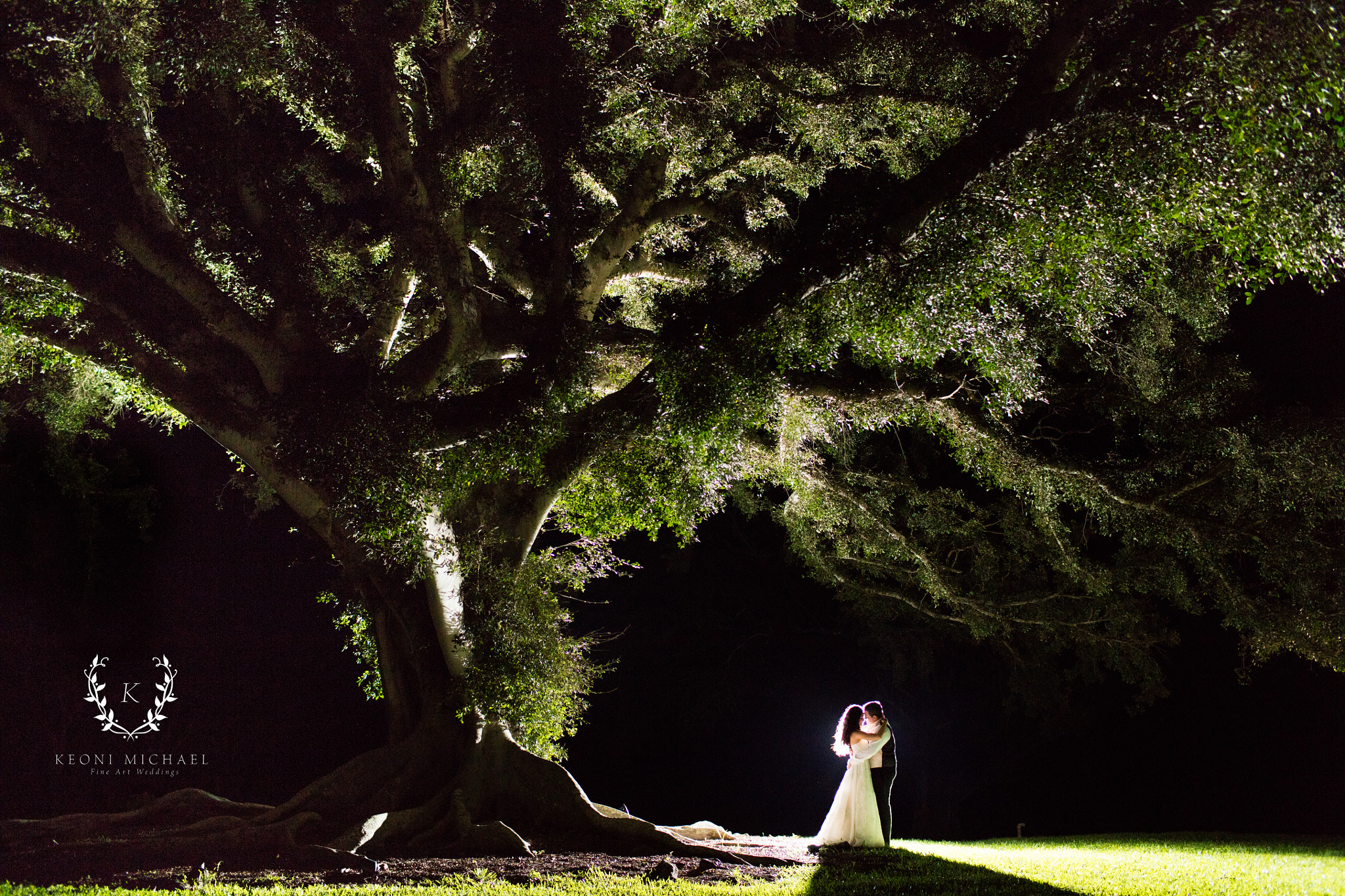 Canon EF 35mm F1.4L USM sample photo. Hawaii wedding photography photography