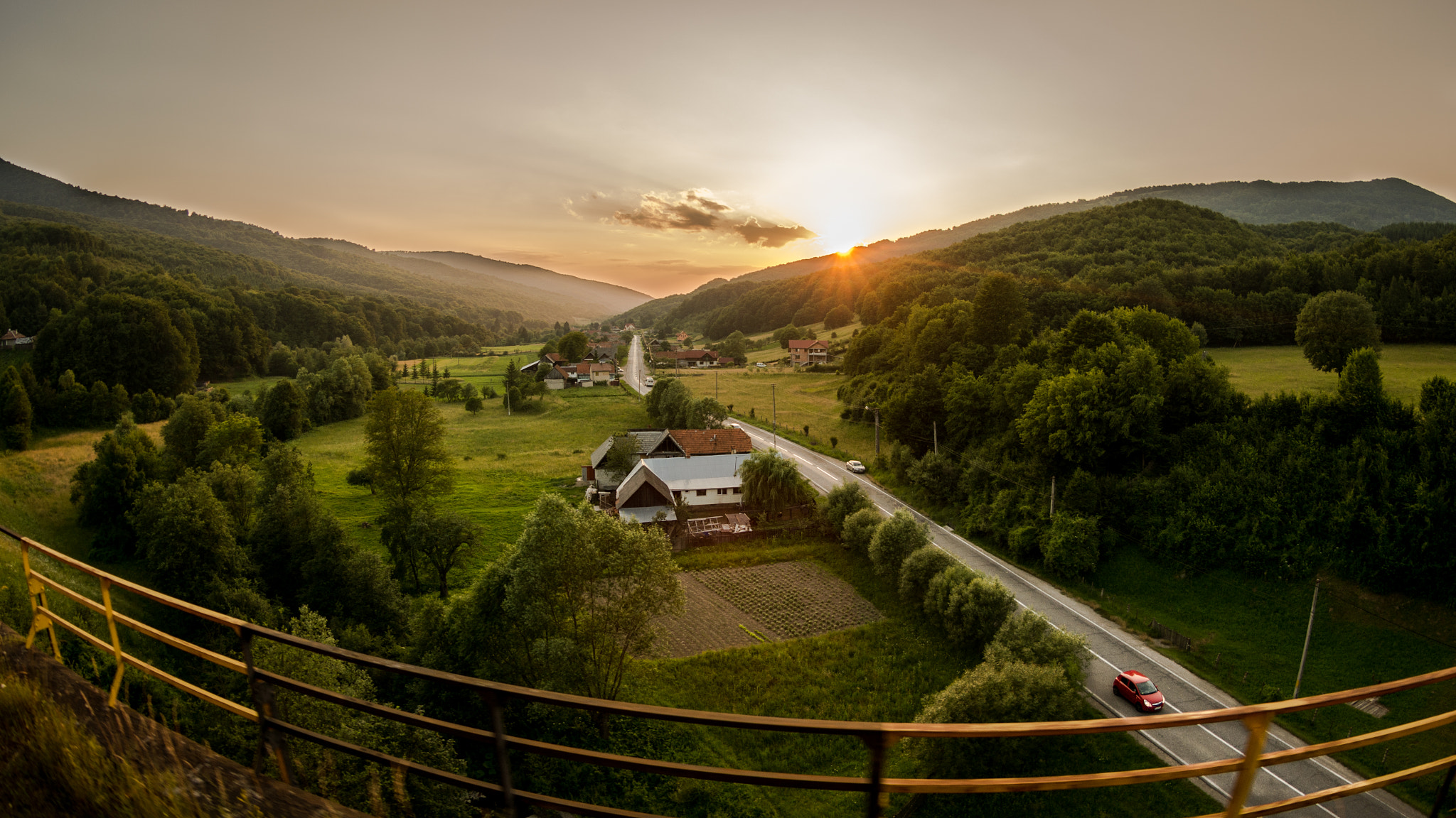 Nikon AF DX Fisheye-Nikkor 10.5mm F2.8G ED sample photo. Sunset photography