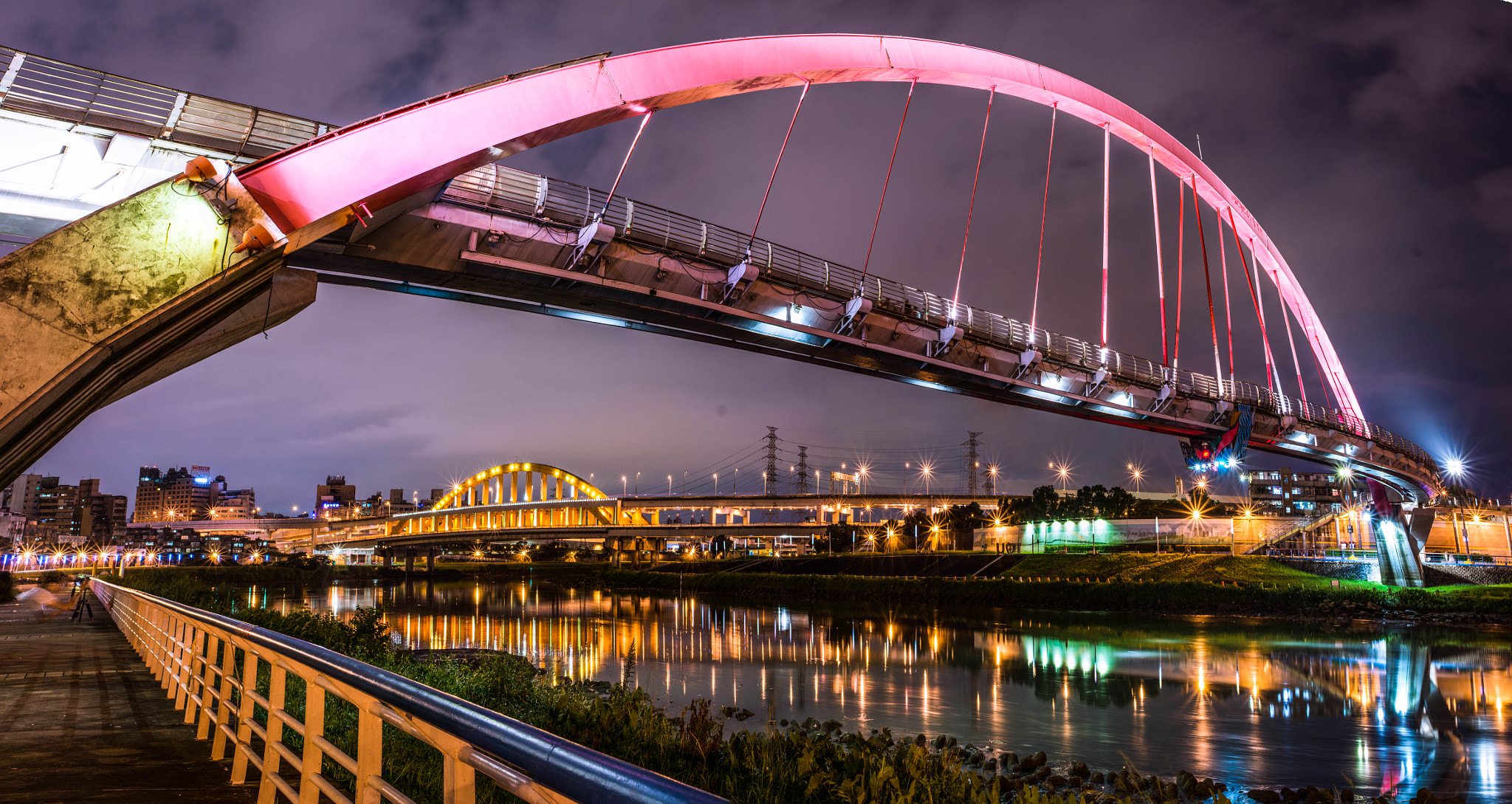 Nikon AF-S Nikkor 24mm F1.8G ED sample photo. Taipei rainbow bridge photography