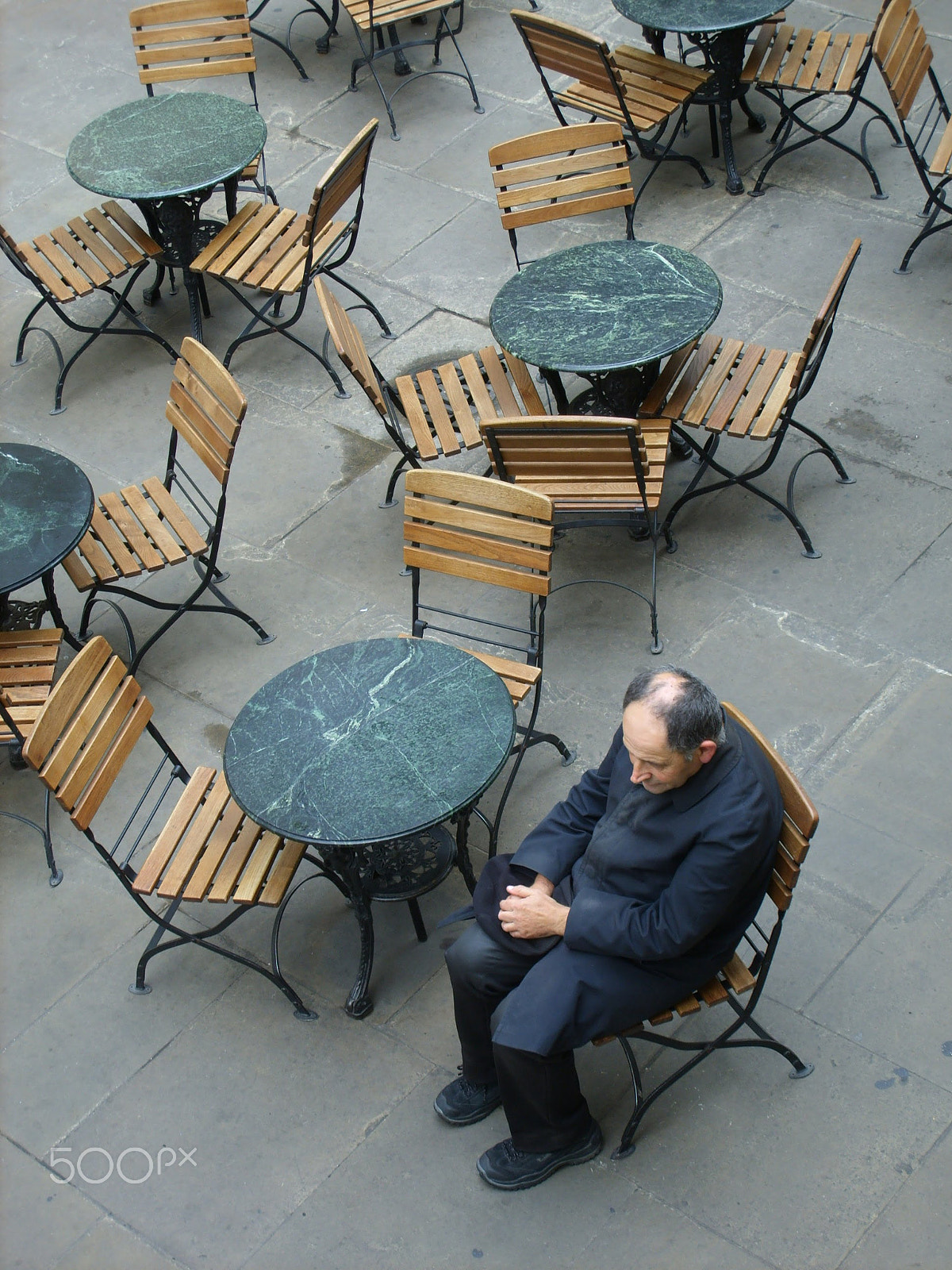 Samsung Digimax L85 sample photo. Covent garden loneliness photography