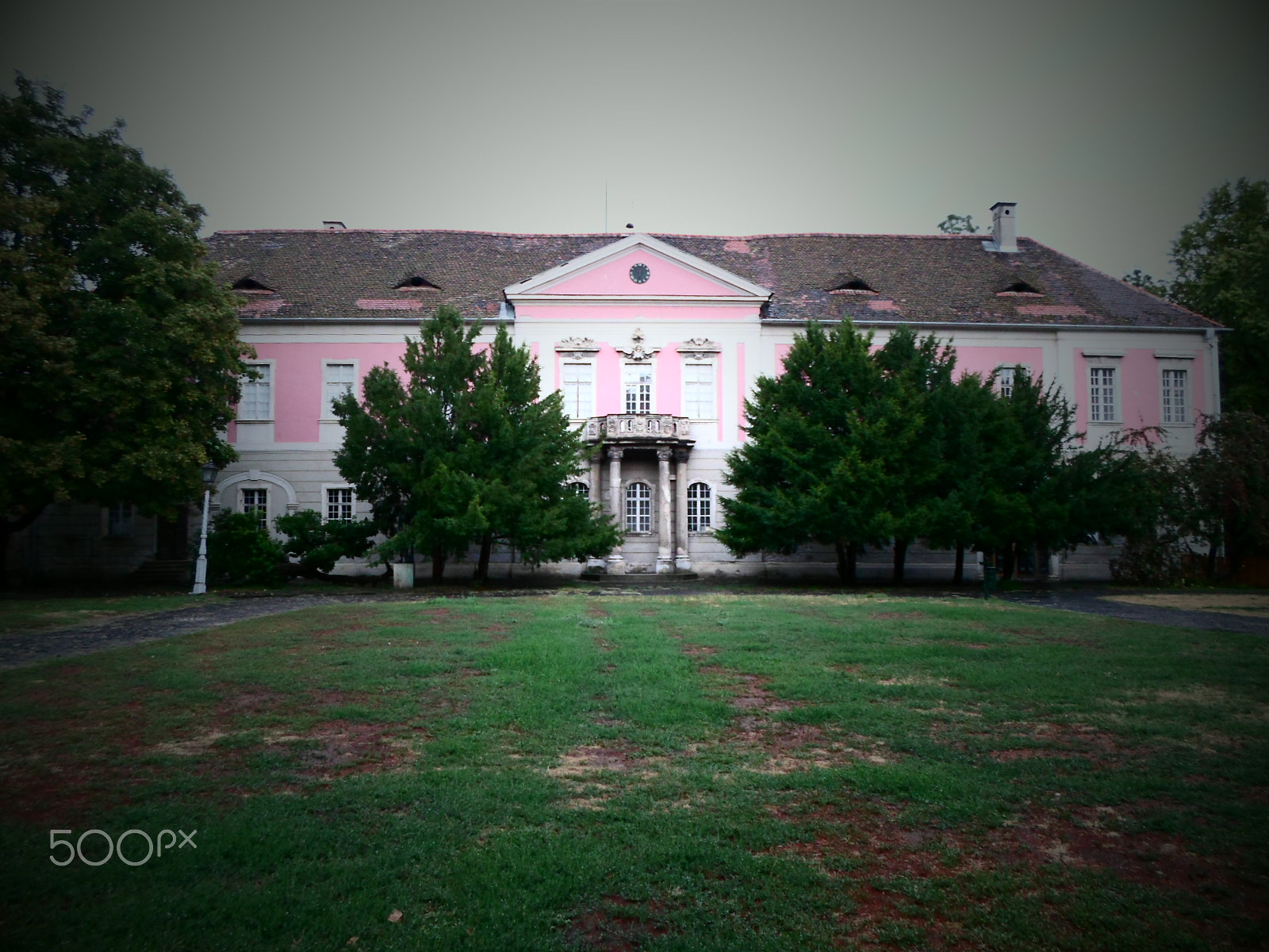 Samsung ES95 sample photo. Abandoned castle photography