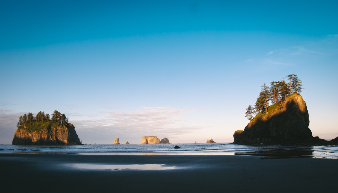 Samyang 14mm F2.8 ED AS IF UMC sample photo. Second beach sunrise photography