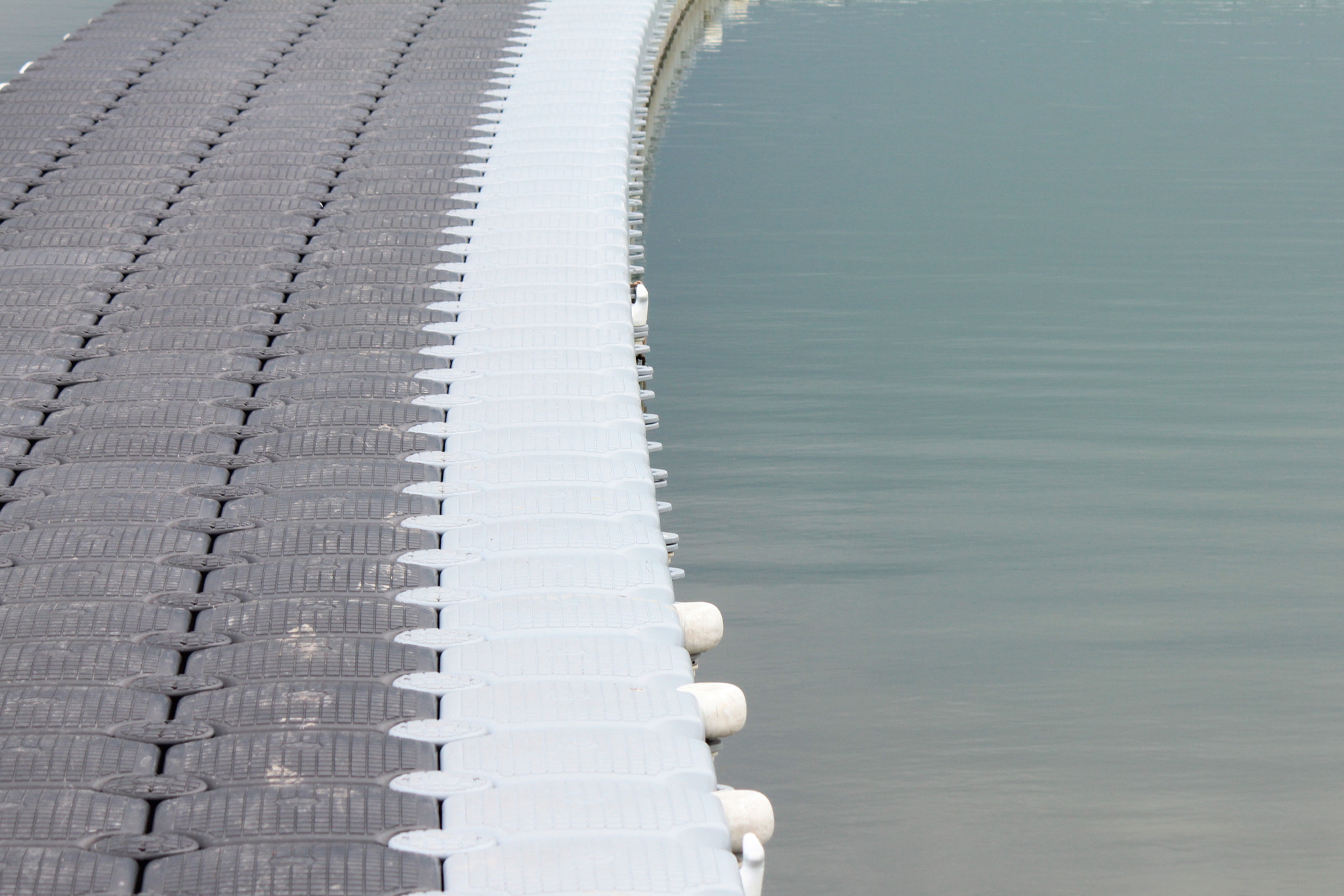 Canon EF-S 55-250mm F4-5.6 IS II sample photo. Dock photography
