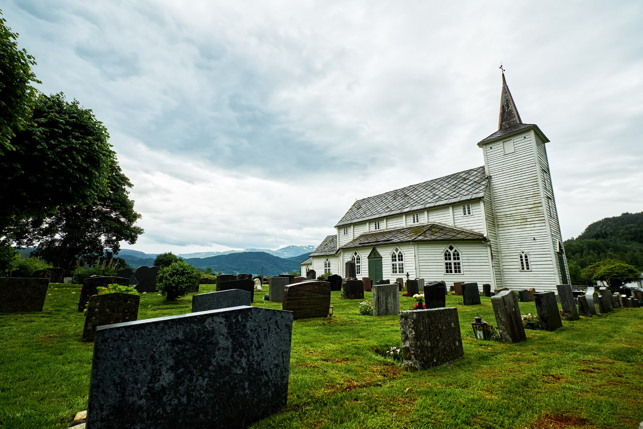Fujifilm XF 10-24mm F4 R OIS sample photo. Churche photography