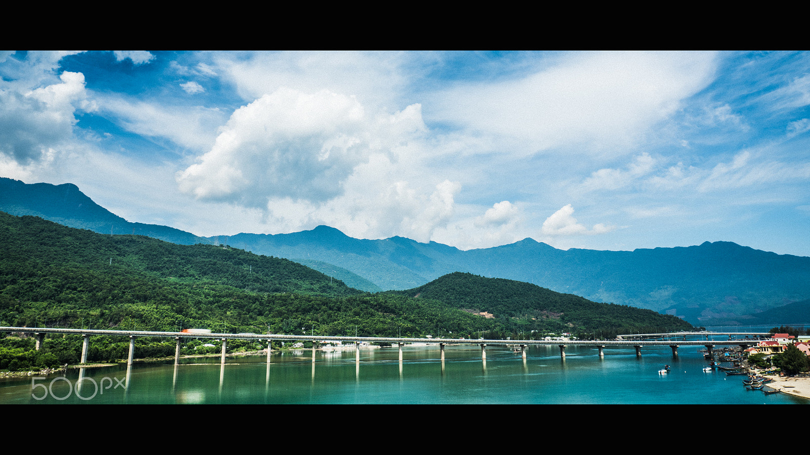 OLYMPUS M.12-50mm F3.5-6.3 sample photo. Langco beach, hue photography