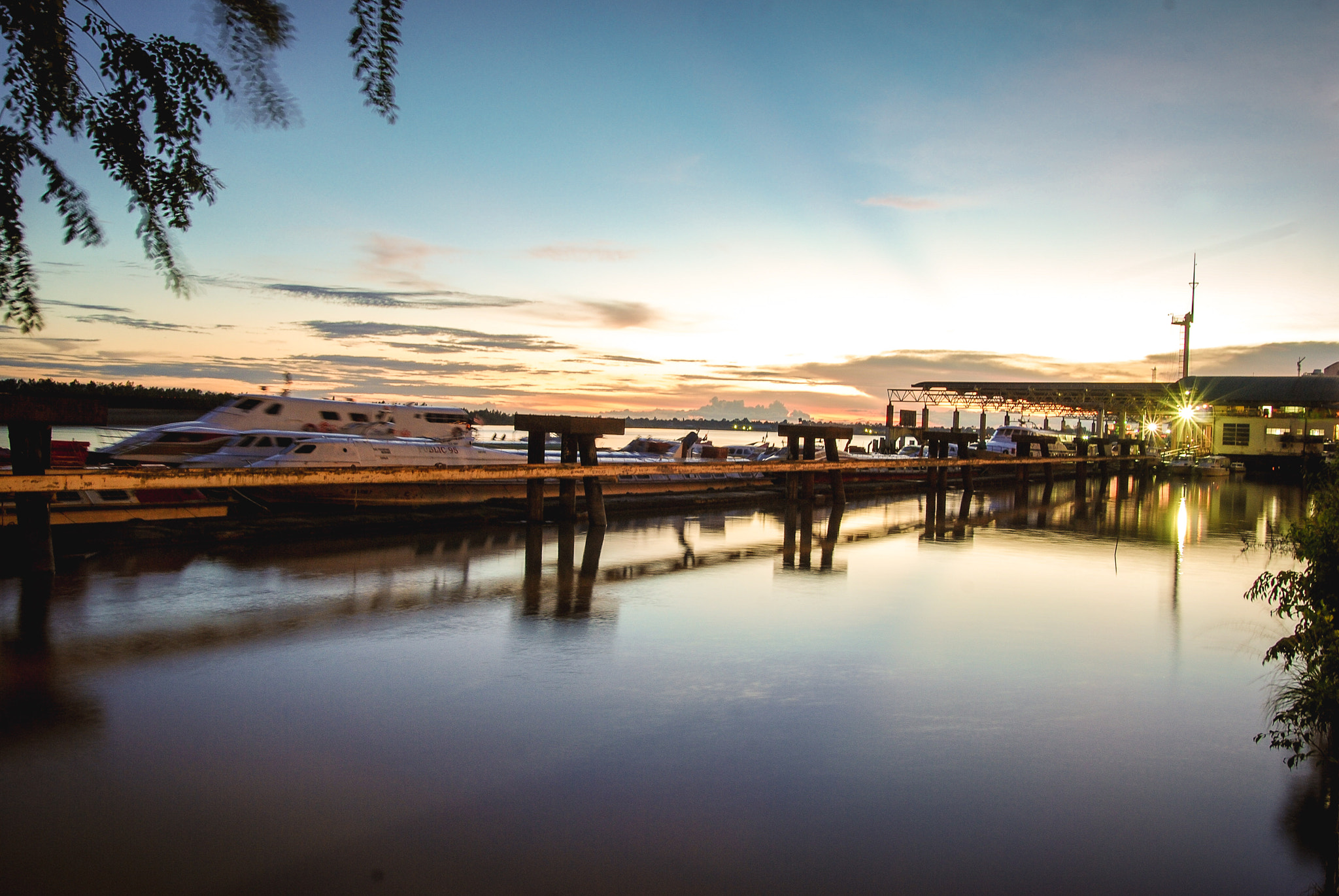 Nikon D80 + Sigma 18-50mm F2.8 EX DC Macro sample photo. Sky & river @ sibu photography