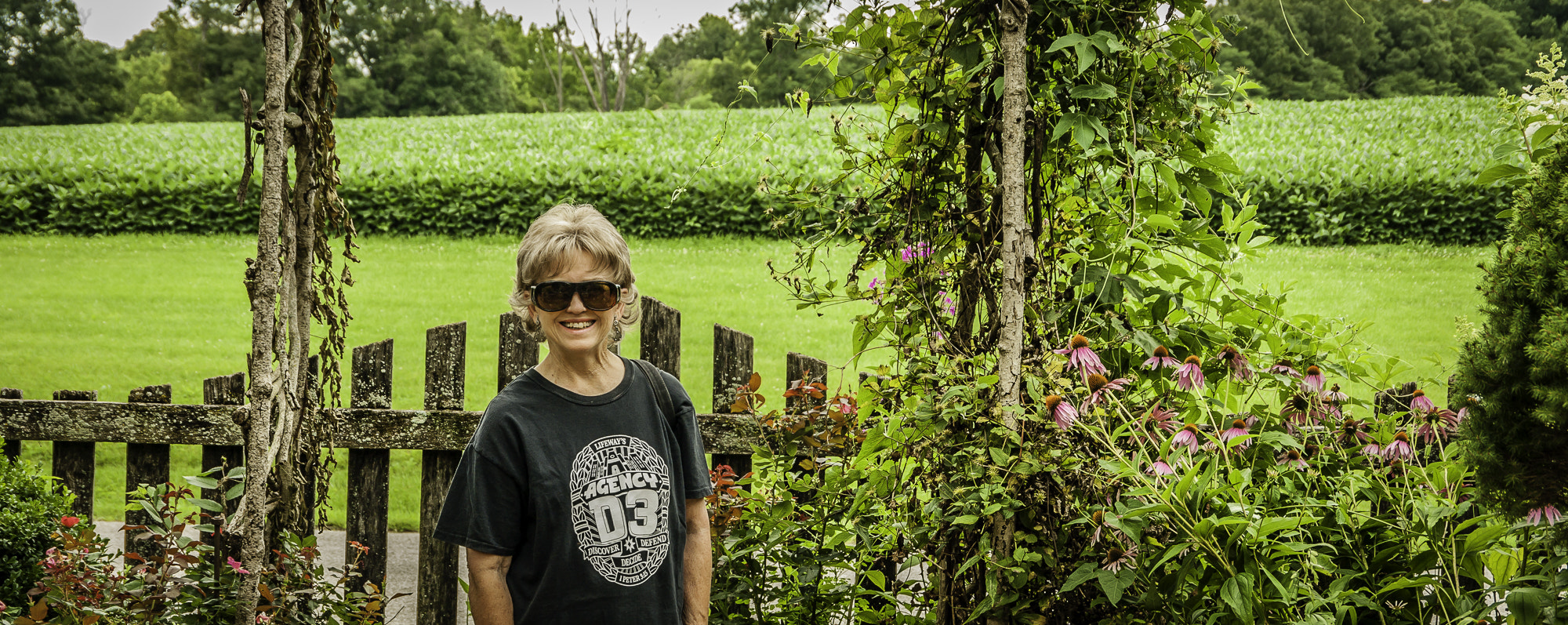 Pentax K20D sample photo. Stream hill gardens photography