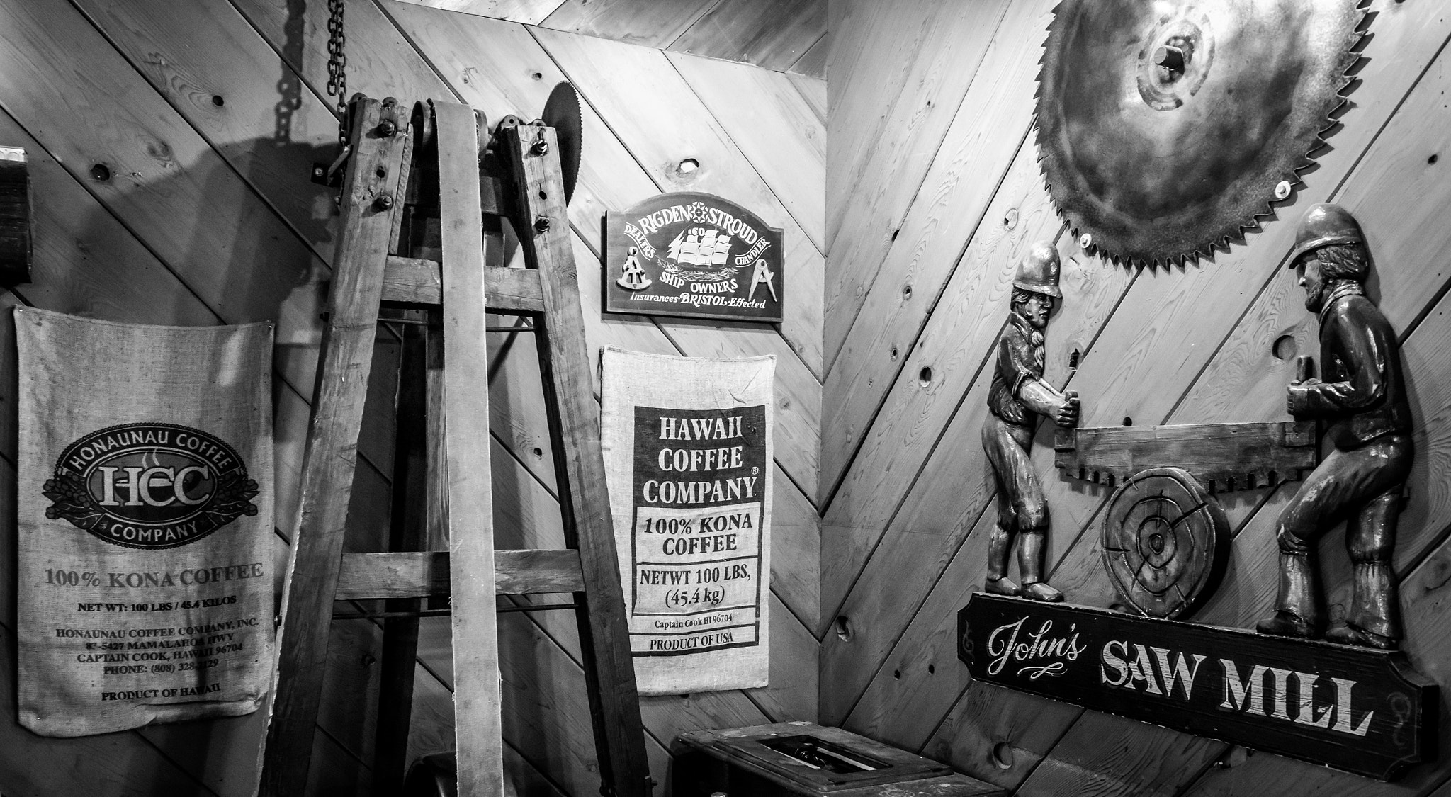 Sigma 18-35mm f/1.8 DC HSM sample photo. Corner photography