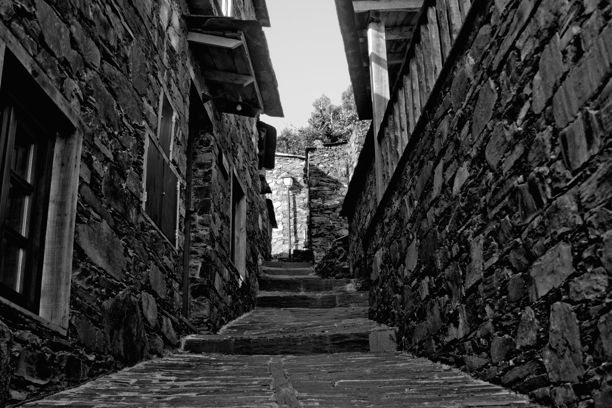 Canon EF 28-200mm F3.5-5.6 USM sample photo. Cerdeira village photography