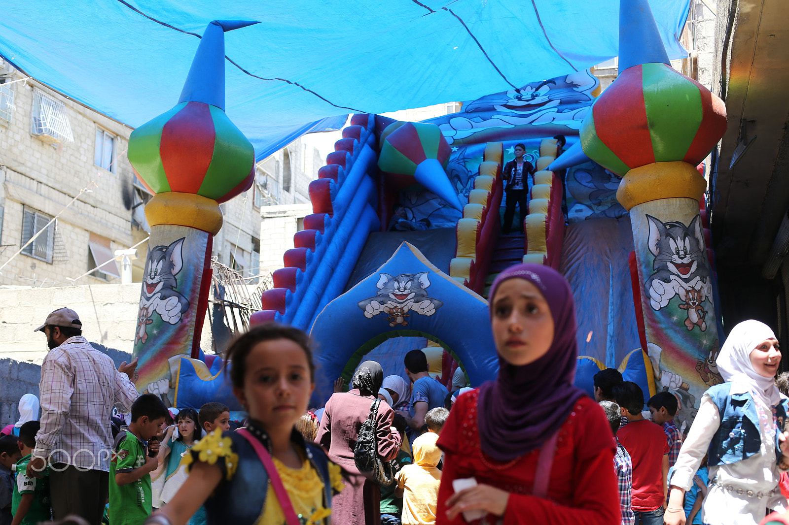Canon EOS-1D X sample photo. فرح الأطفال المحاصرين بعيد الفطرالسعيد photography