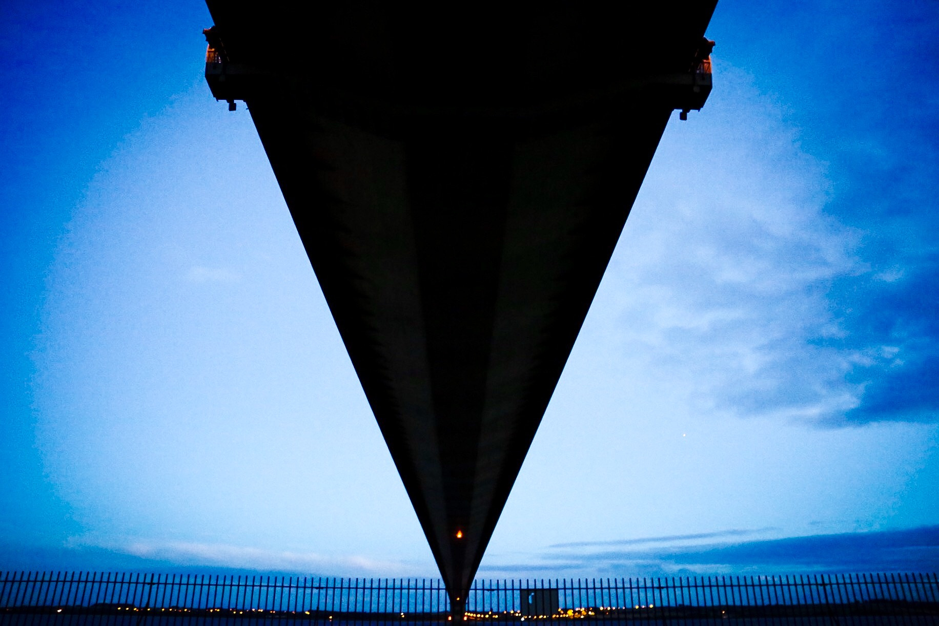 Canon EF 24-105mm F3.5-5.6 IS STM sample photo. Under the bridge photography