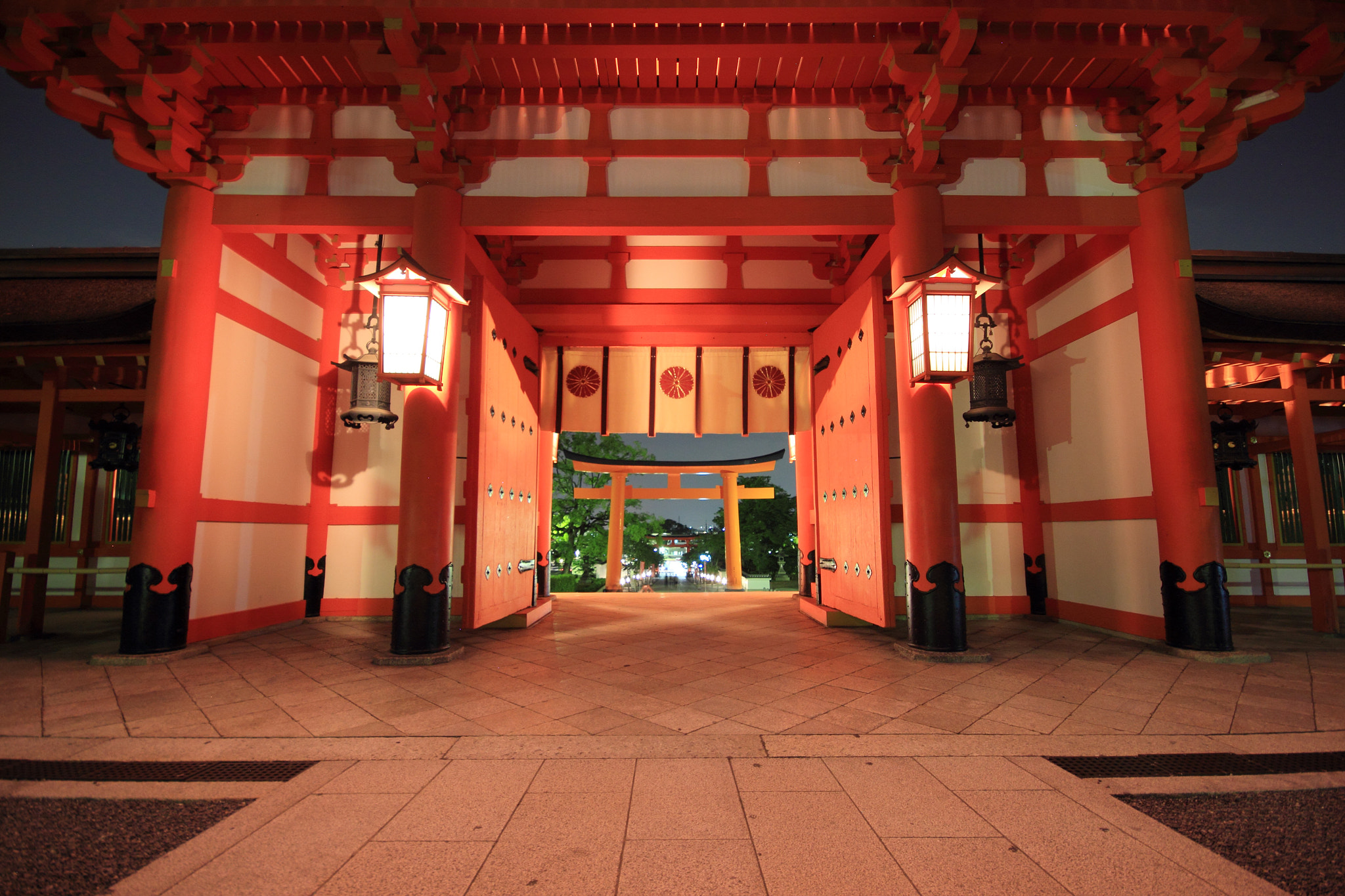 Canon EOS 600D (Rebel EOS T3i / EOS Kiss X5) sample photo. Fushimi shrine photography