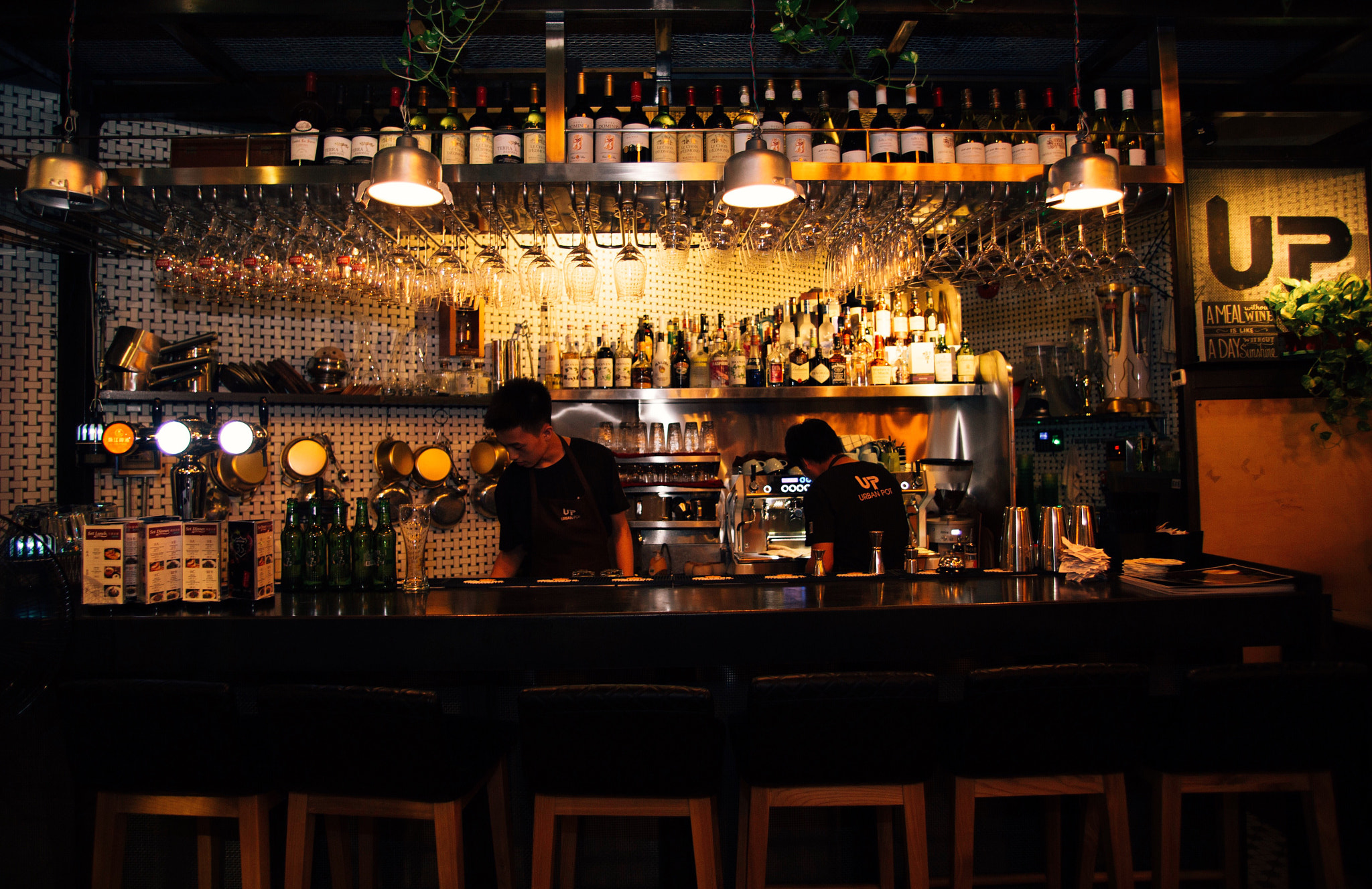 Canon EF 20-35mm f/2.8L sample photo. Upban pot photography