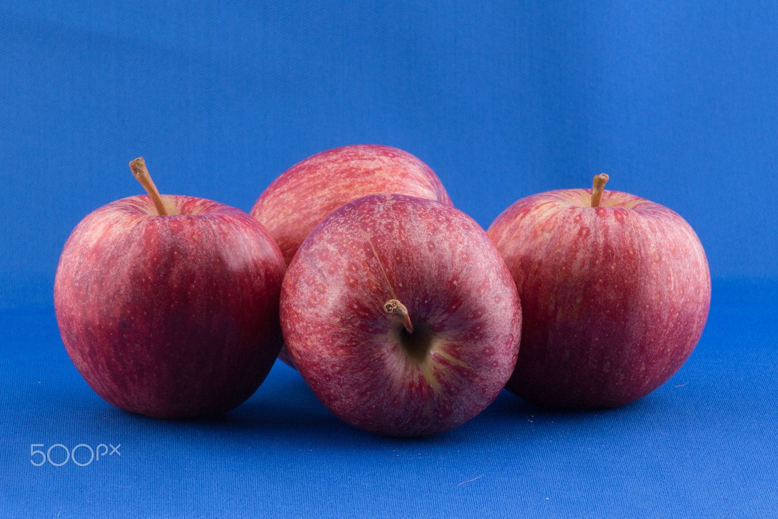 Canon EOS 650D (EOS Rebel T4i / EOS Kiss X6i) sample photo. Four red apples photography