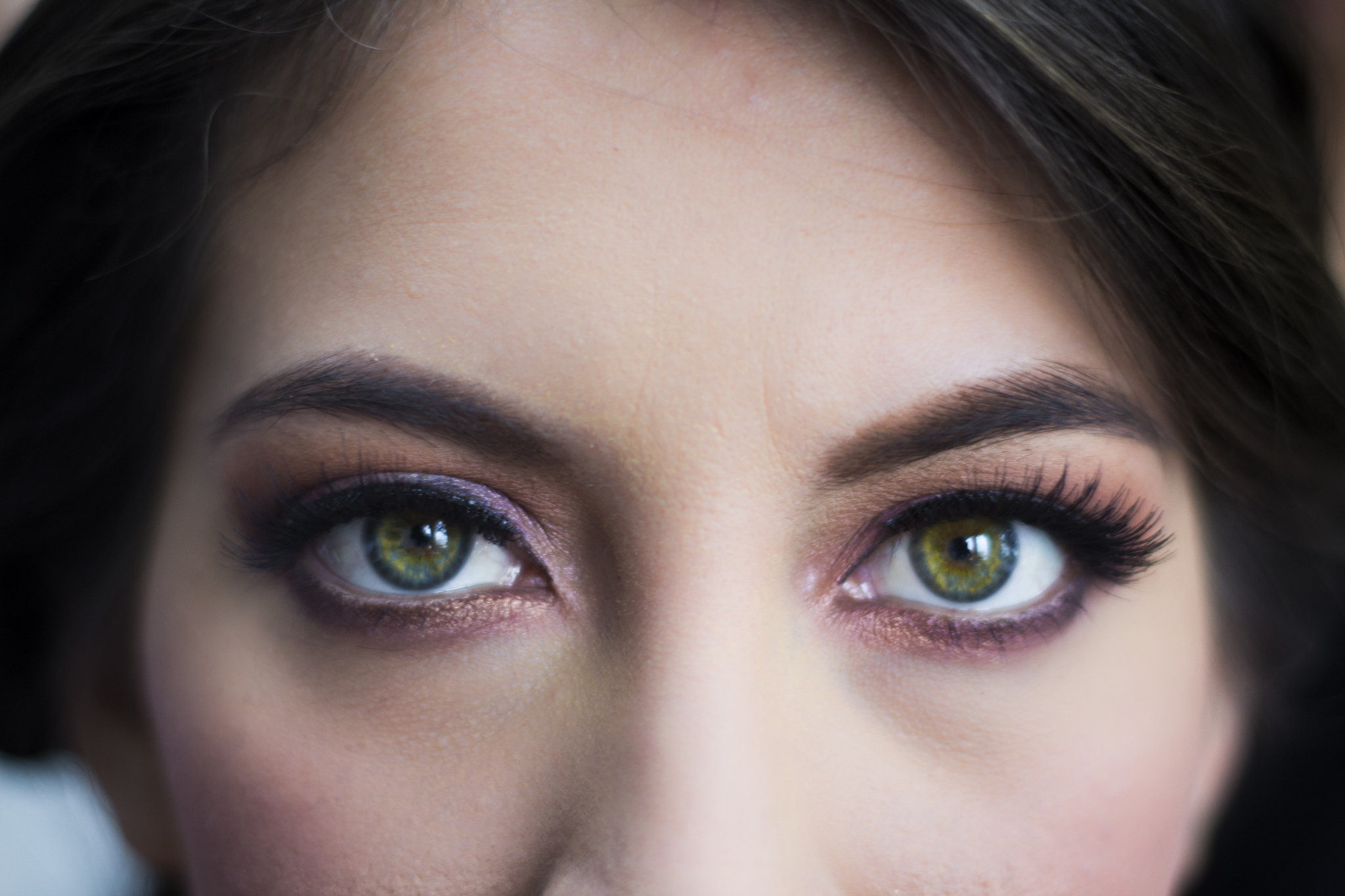 Canon EOS 700D (EOS Rebel T5i / EOS Kiss X7i) + Canon EF 50mm F1.8 II sample photo. Bride eyes photography