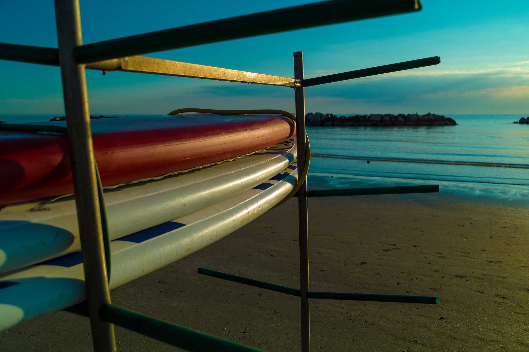 Elmarit-M 28mm f/2.8 (IV) sample photo. Surf photography