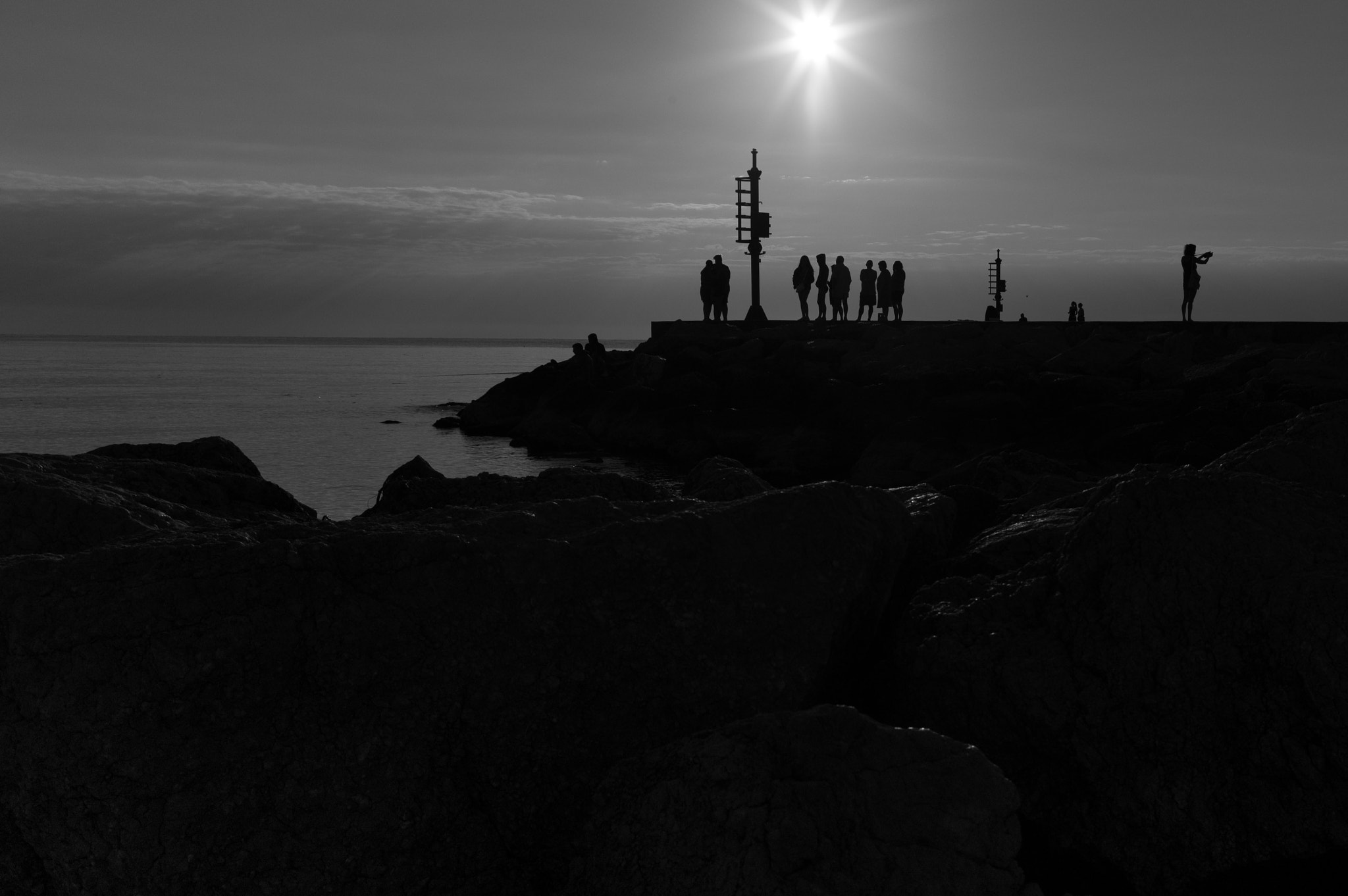 Elmarit-M 28mm f/2.8 (IV) sample photo. Beach street photography