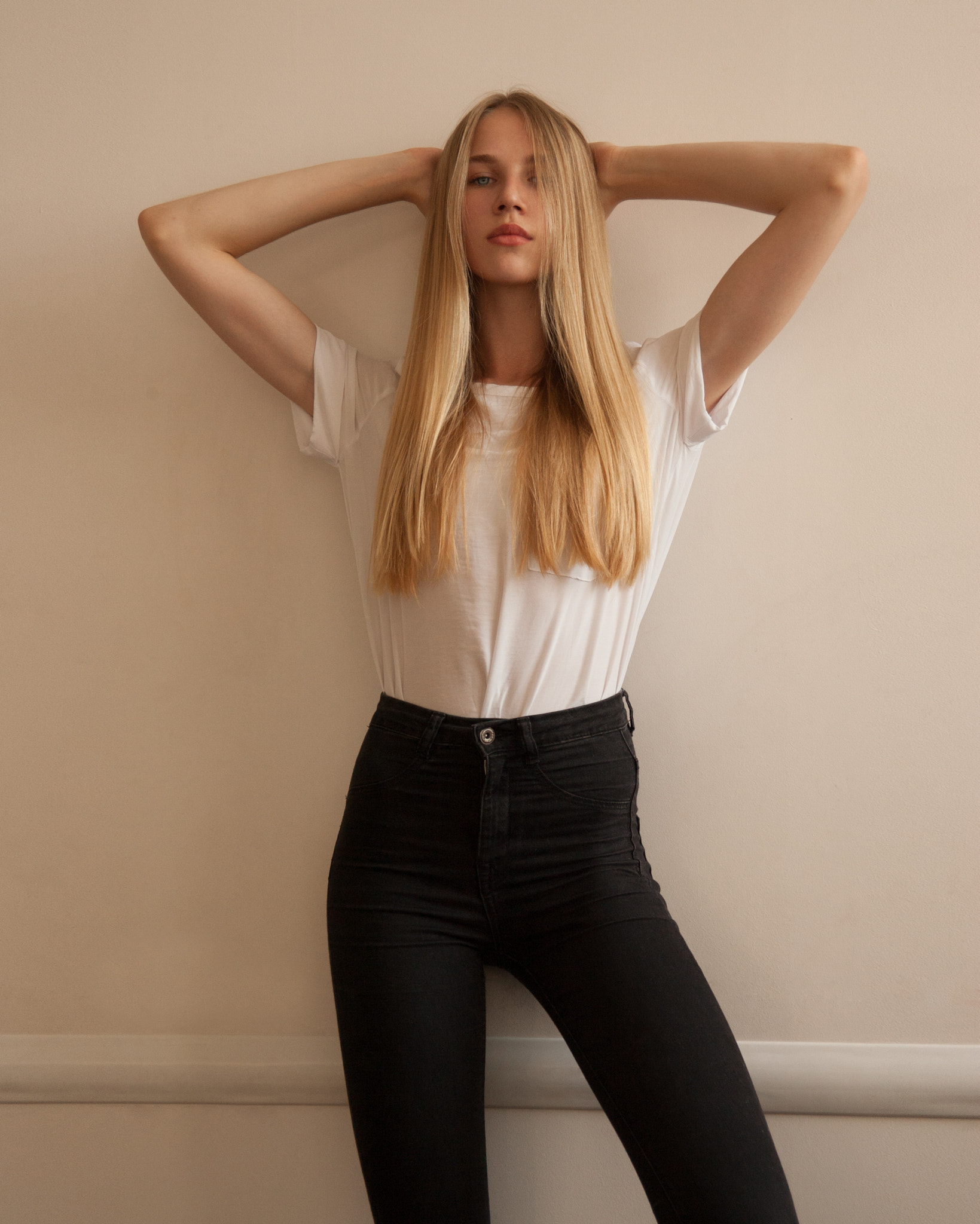 Canon EOS-1D Mark II sample photo. Model test photography