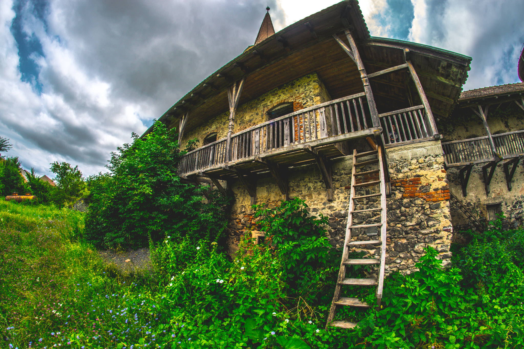 Nikon D5300 + Samyang 8mm F3.5 Aspherical IF MC Fisheye sample photo. Racoş fortress - romania photography