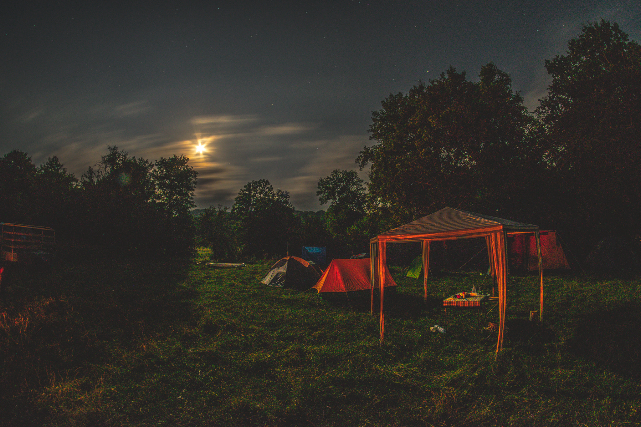 Samyang 8mm F3.5 Aspherical IF MC Fisheye sample photo. A tent under the night sky photography