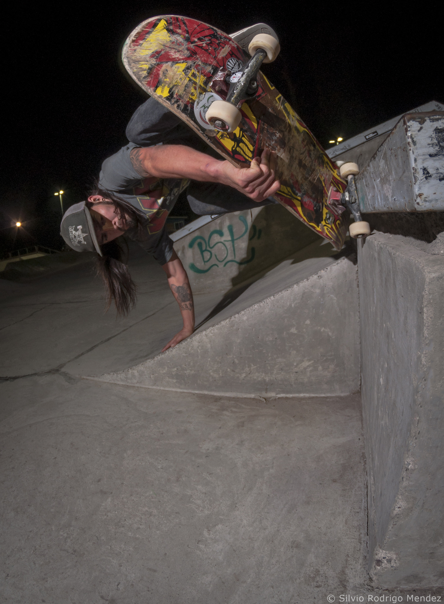 Nikon D5000 + Samyang 8mm F3.5 Aspherical IF MC Fisheye sample photo. Chistopher - handplant grind photography