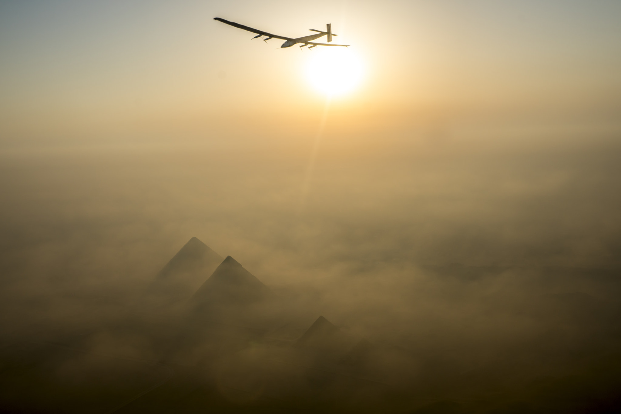 Sony Vario-Sonnar T* 24-70mm F2.8 ZA SSM II sample photo. Solar impulse reaches egypt without fuel photography