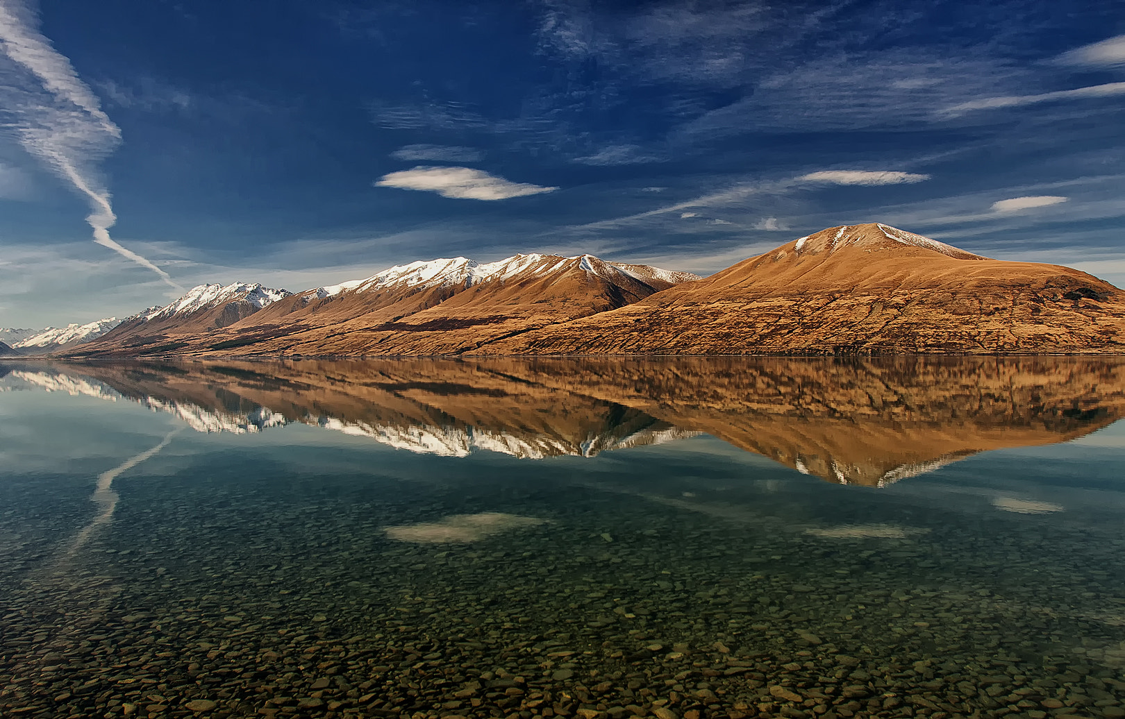 Canon EOS 40D + Canon EF 16-35mm F2.8L USM sample photo. Lake reflections photography