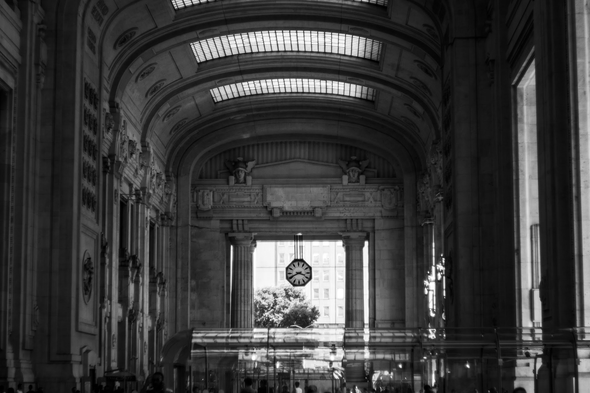 Canon EF 28-80mm f/3.5-5.6 sample photo. Rush hour photography