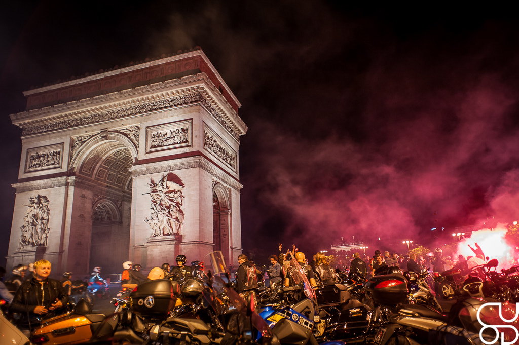 Nikon D700 + AF Nikkor 20mm f/2.8 sample photo. Angry bikers photography