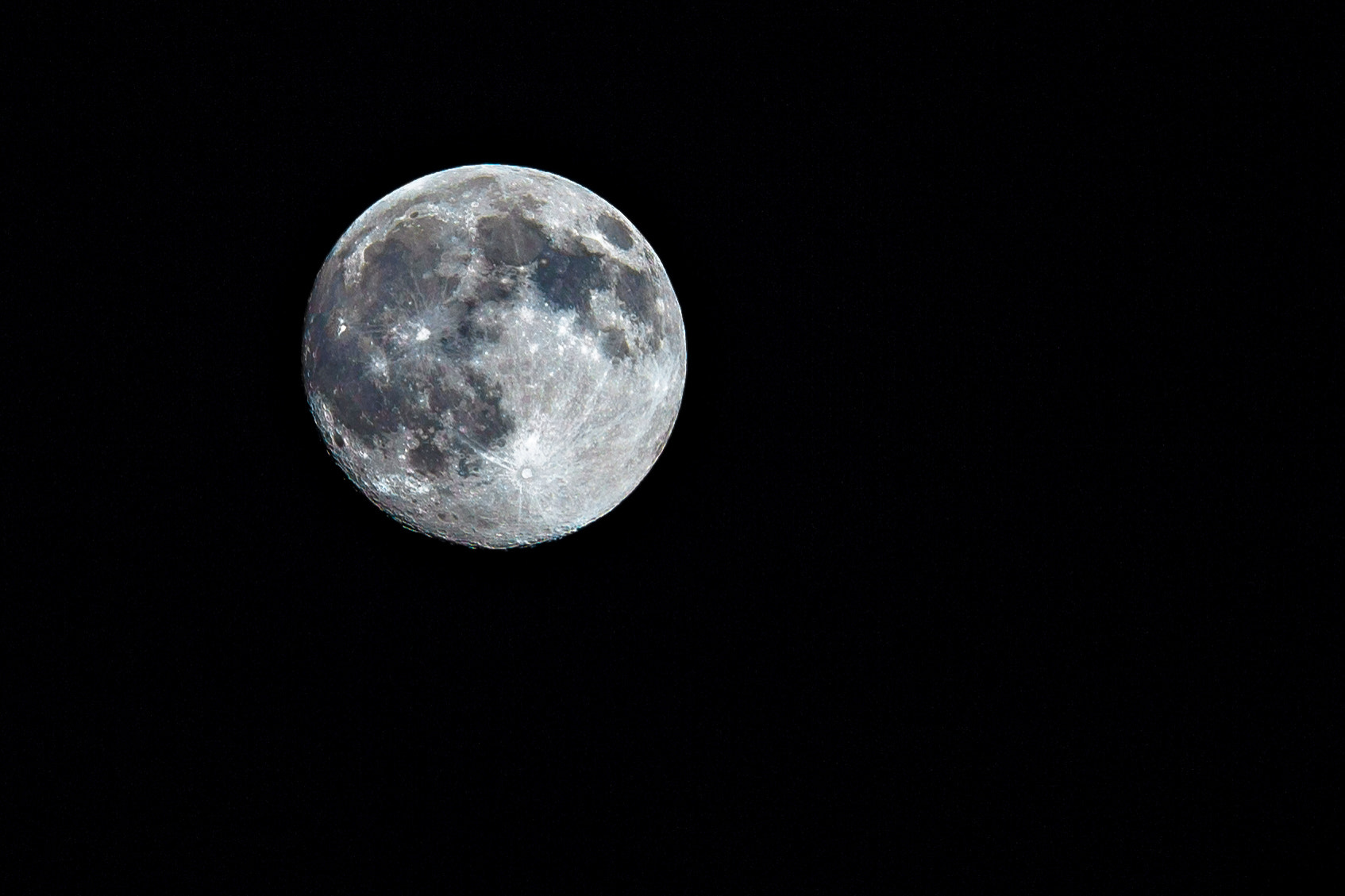 Canon EF 70-200mm F2.8L IS II USM sample photo. Last moon photography