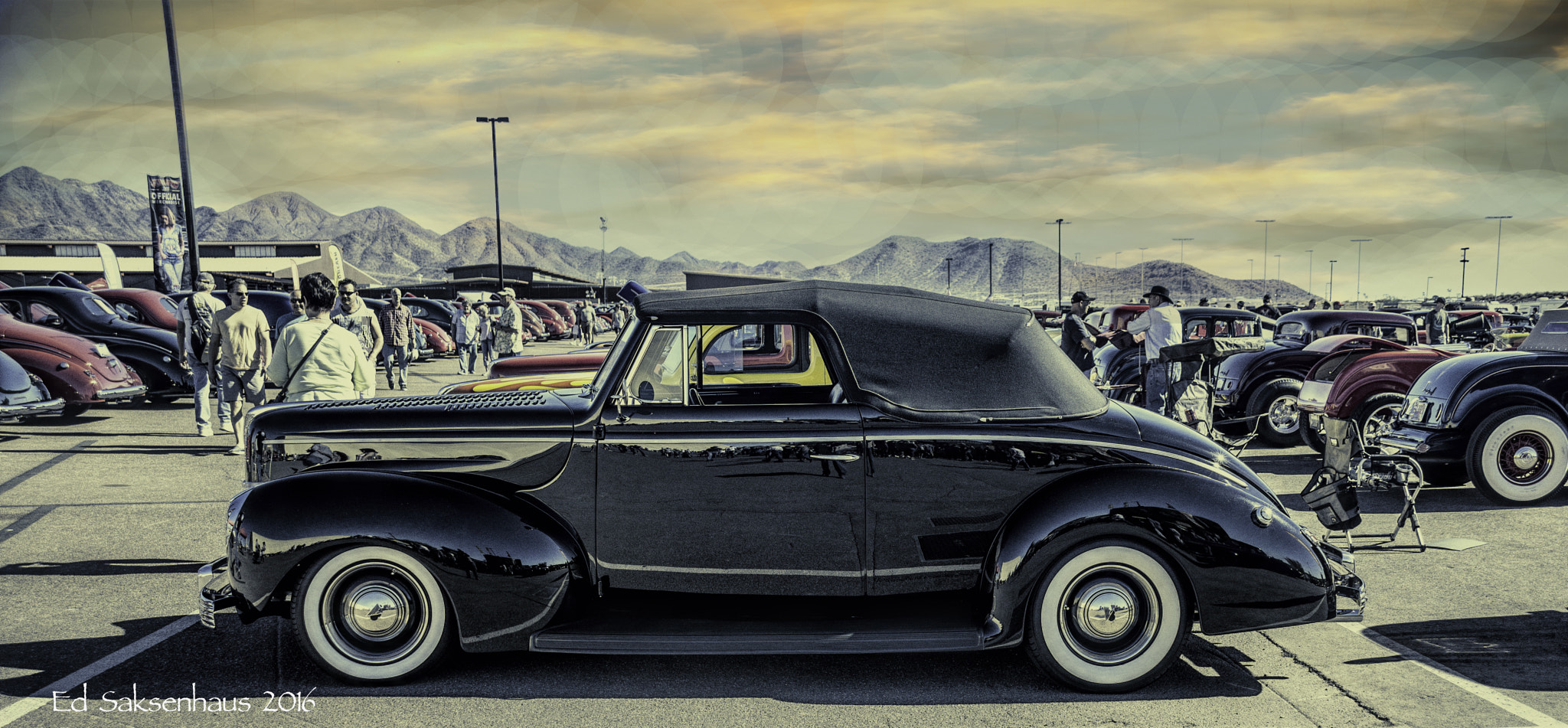 Nikon D800 + AF Zoom-Nikkor 24-120mm f/3.5-5.6D IF sample photo. Retro vintage black convertible photography