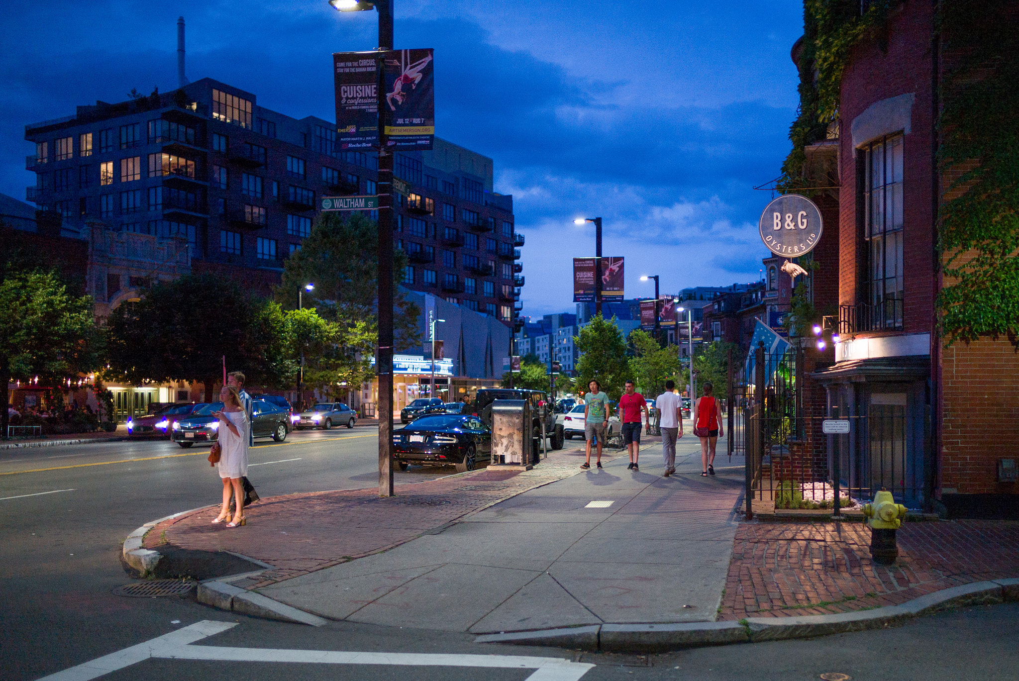 Summilux-M 1:1.4/28 ASPH. sample photo. Summer night photography