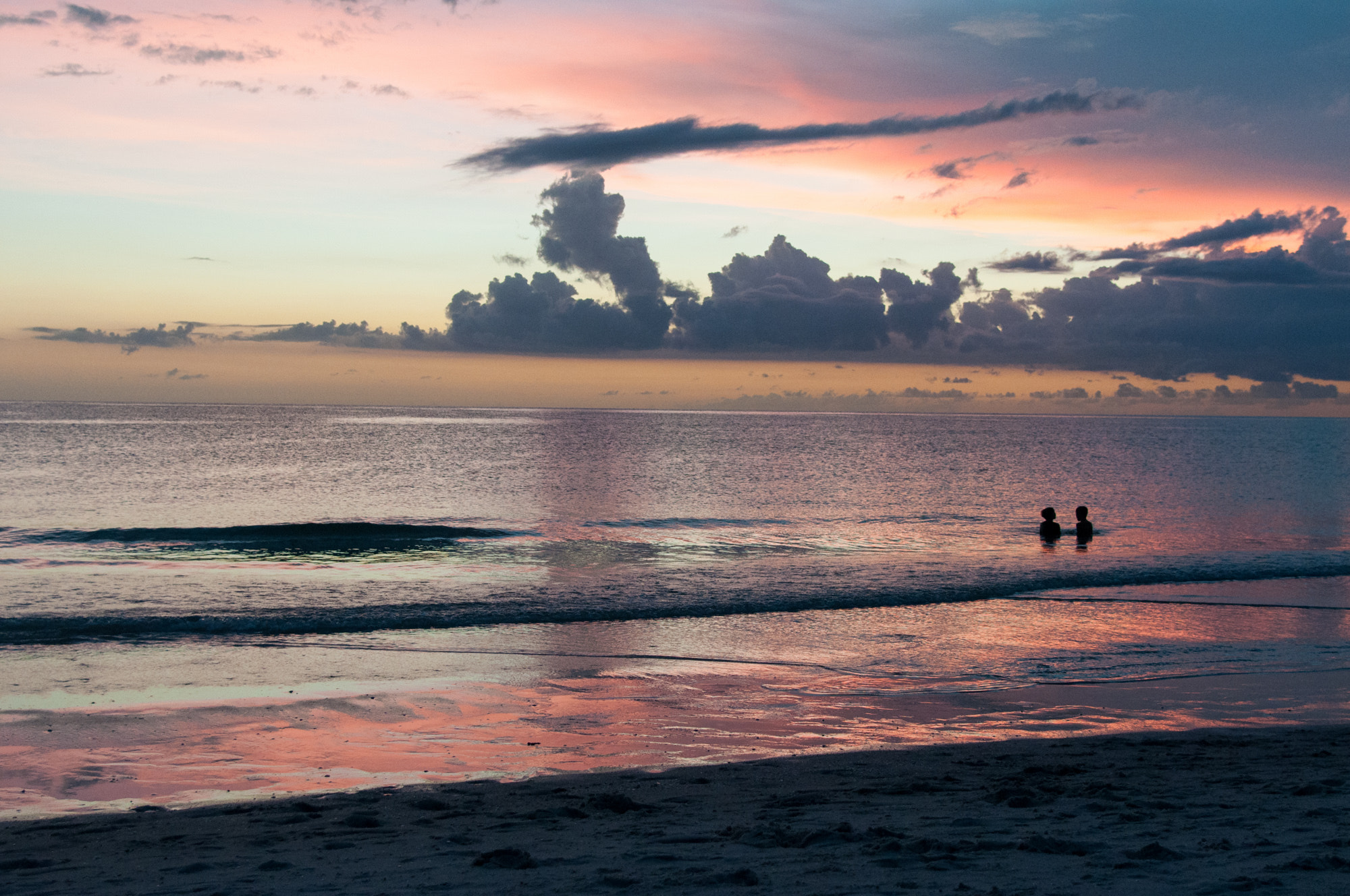 Nikon AF-S Nikkor 24-120mm F4G ED VR sample photo. Sunset in naples, fl, usa photography