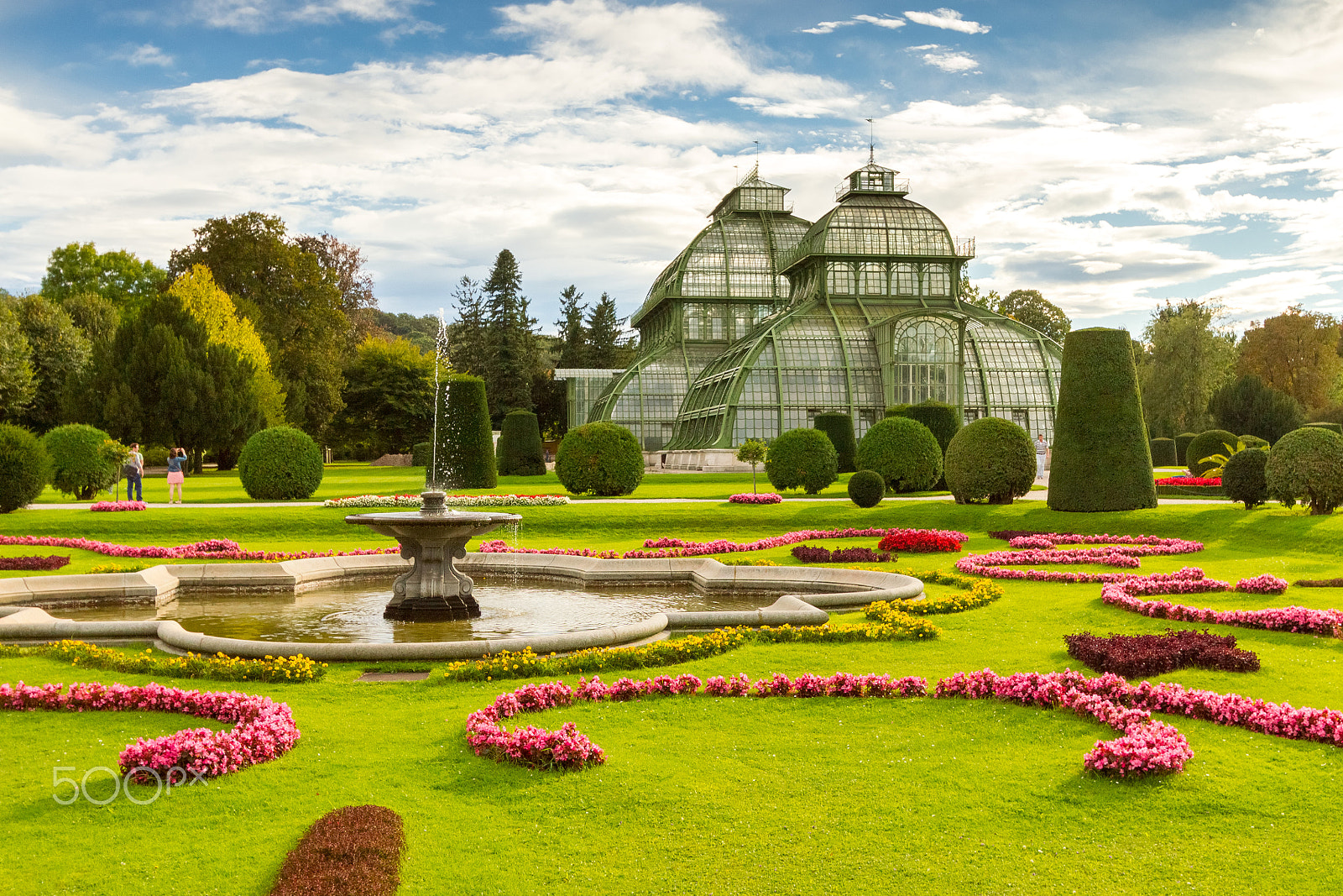 Canon EF-S 10-22mm F3.5-4.5 USM sample photo. Baroque garden at schönbrunn palace photography