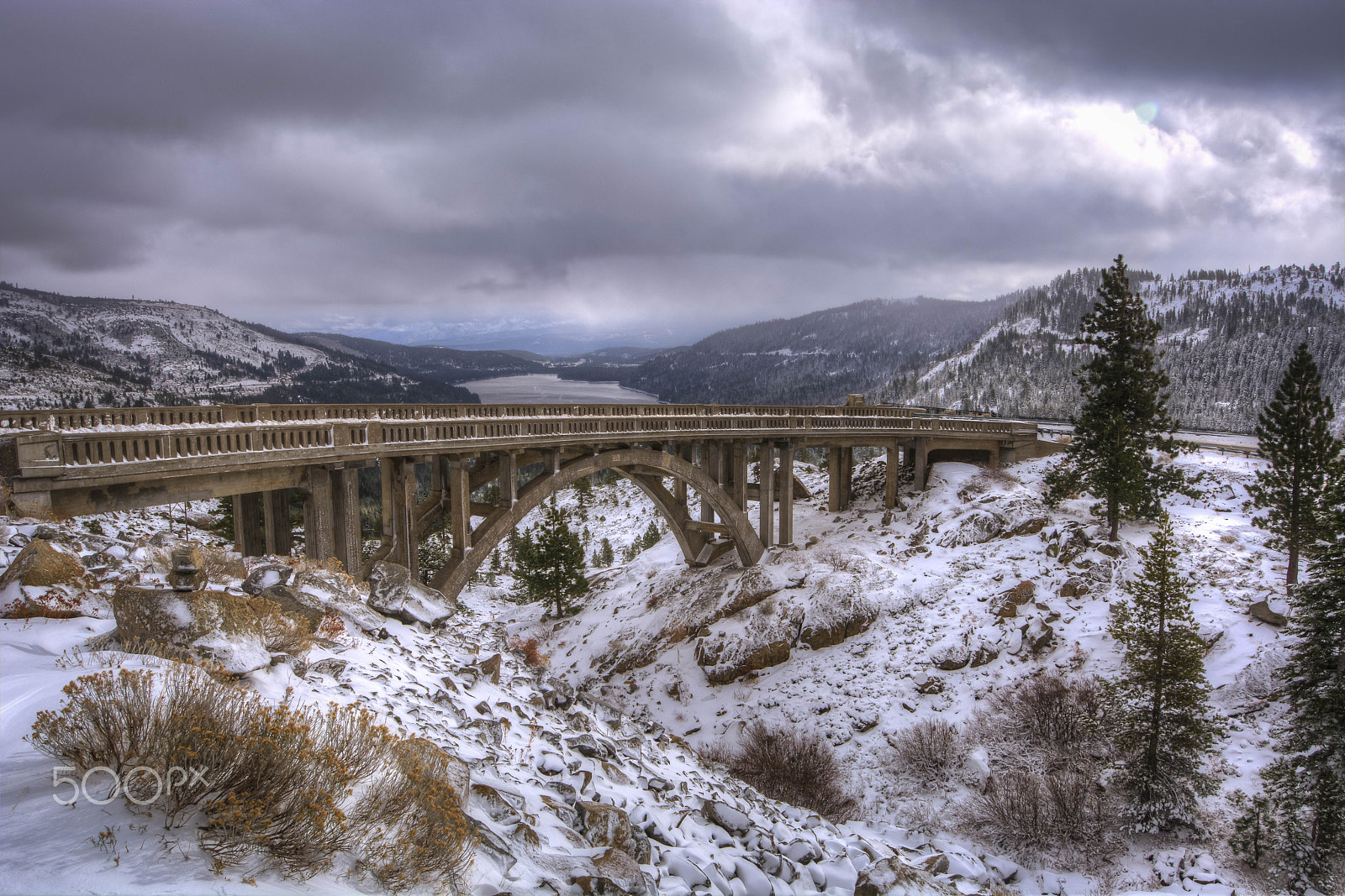 Nikon AF-S Nikkor 16-35mm F4G ED VR sample photo. Donner summit bridge photography