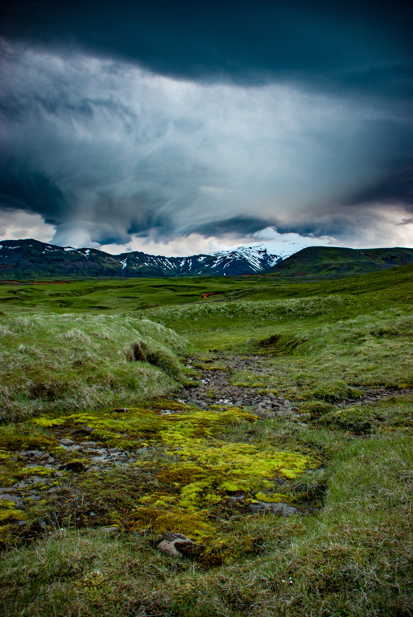Nikon D80 sample photo. Cloudy day photography