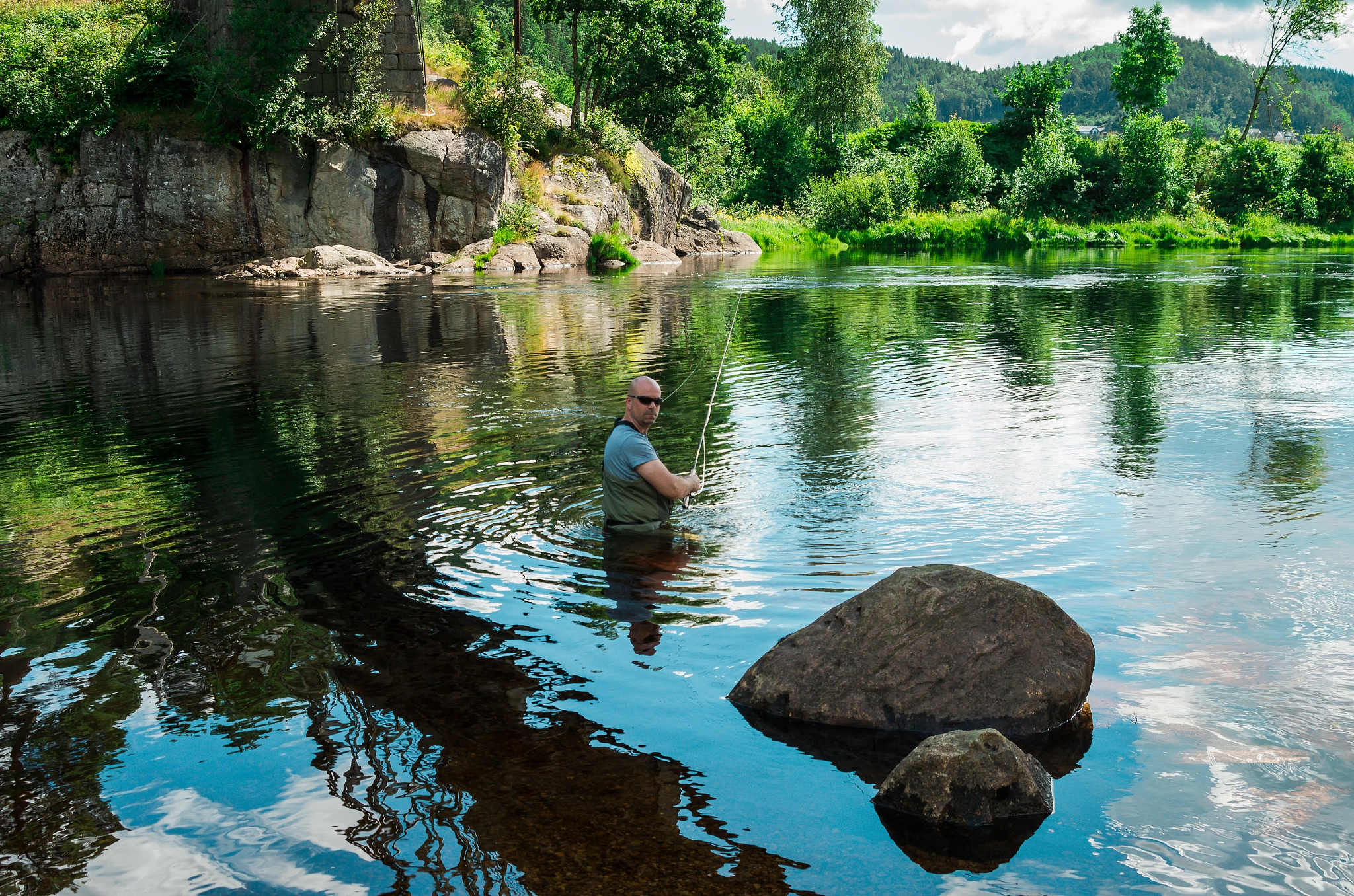 Pentax K-5 II + Tamron AF 28-75mm F2.8 XR Di LD Aspherical (IF) sample photo. Fishing in the river photography