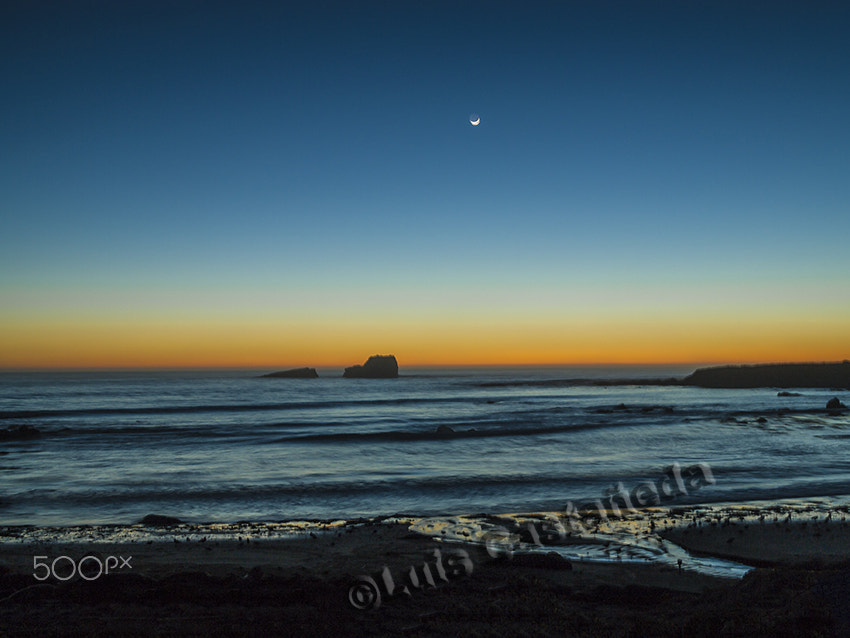 Panasonic Lumix DMC-L10 sample photo. Sunset. san simeón. california.usa photography