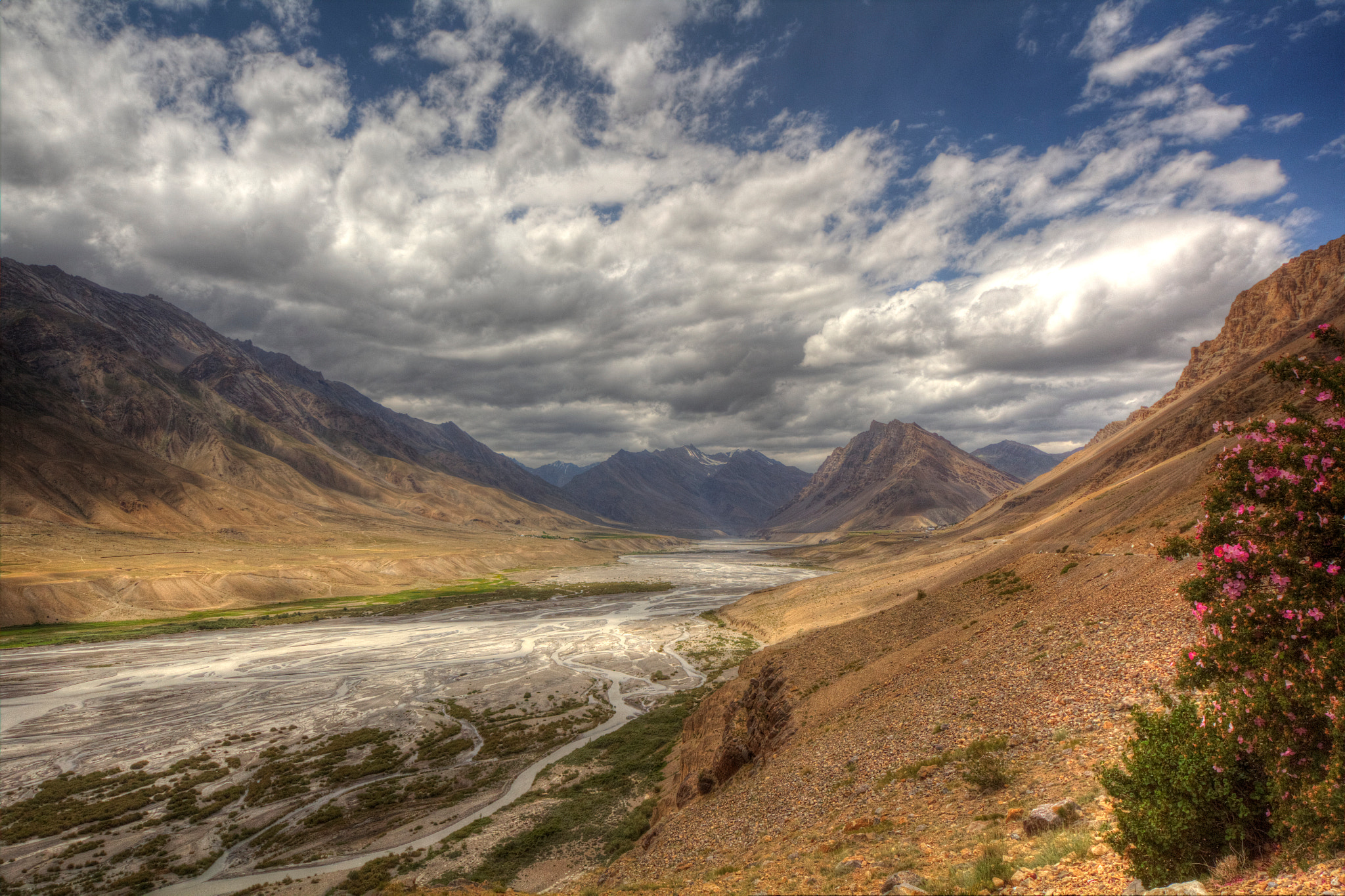 Canon EOS 60D + Sigma 8-16mm F4.5-5.6 DC HSM sample photo. Spiti valley photography
